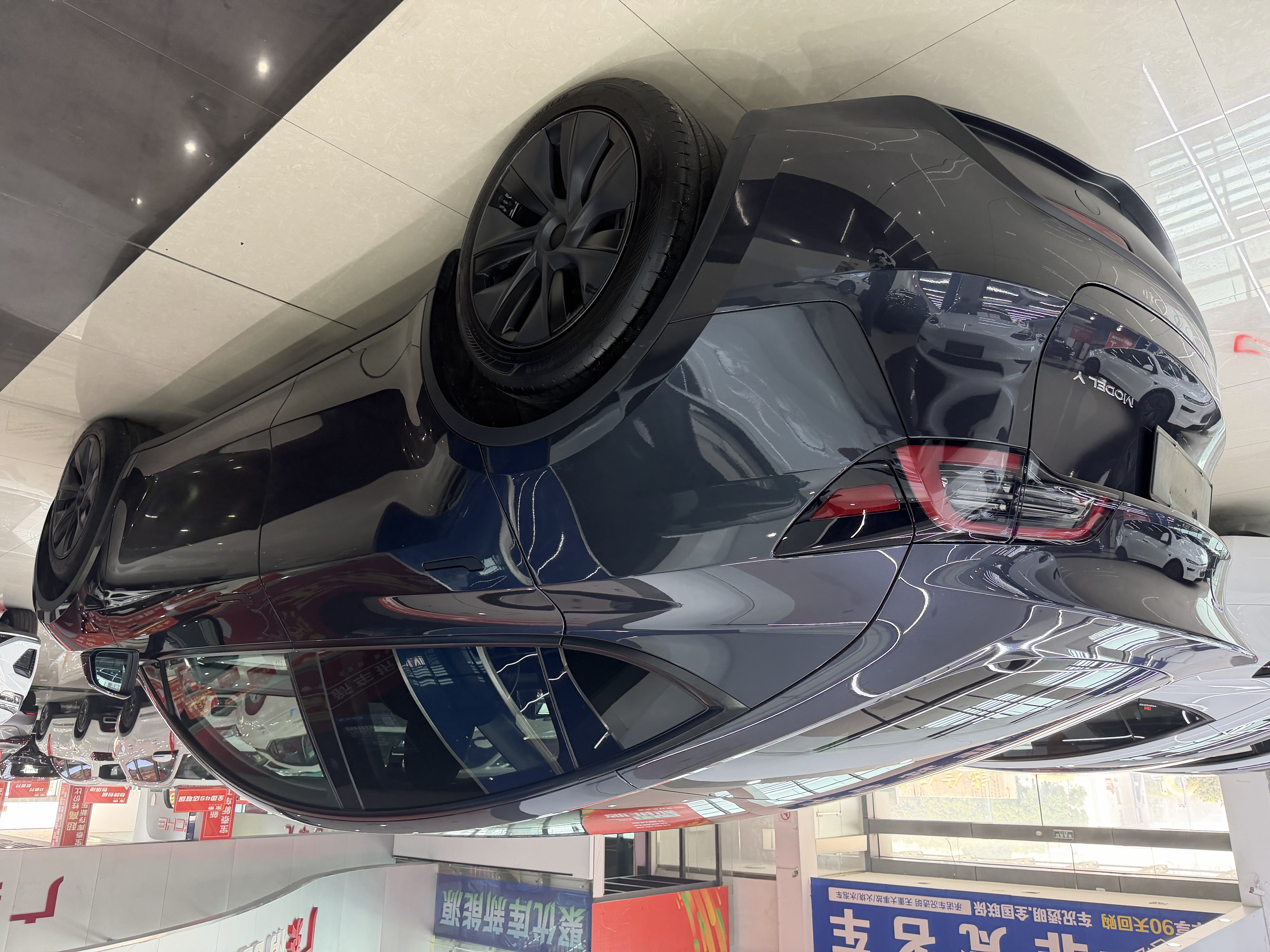Tesla Model Y 2024 car image #4