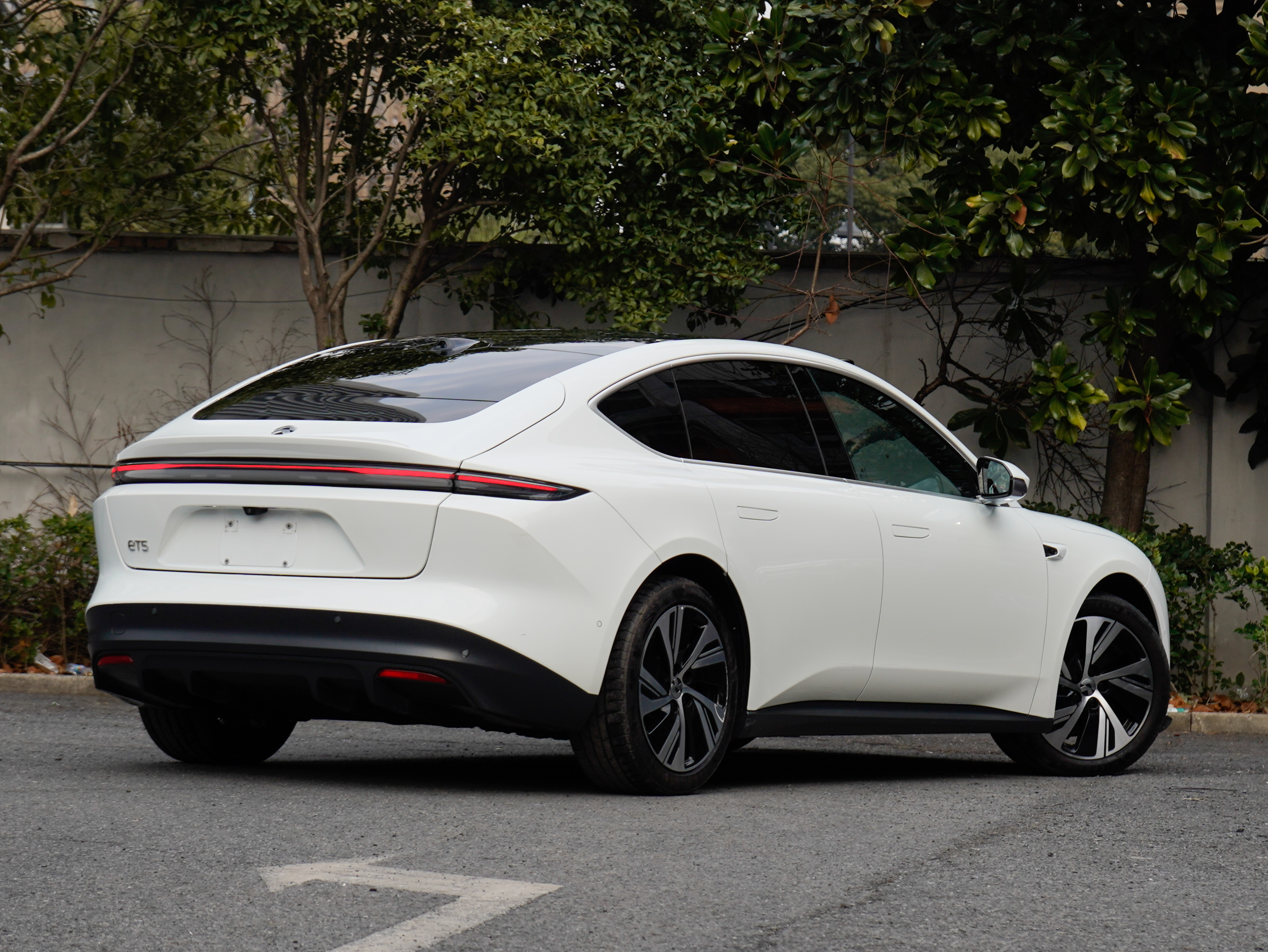 蔚来 蔚来ET5 2024 汽车图片 #4