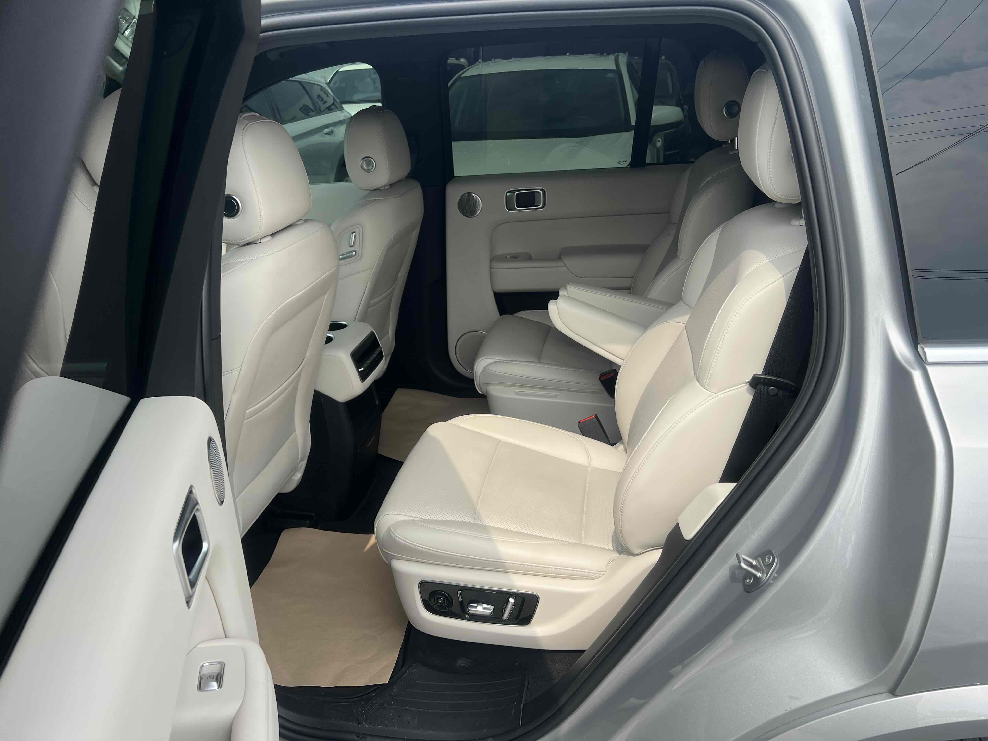 Li L8 2024 изображение автомобиля #4