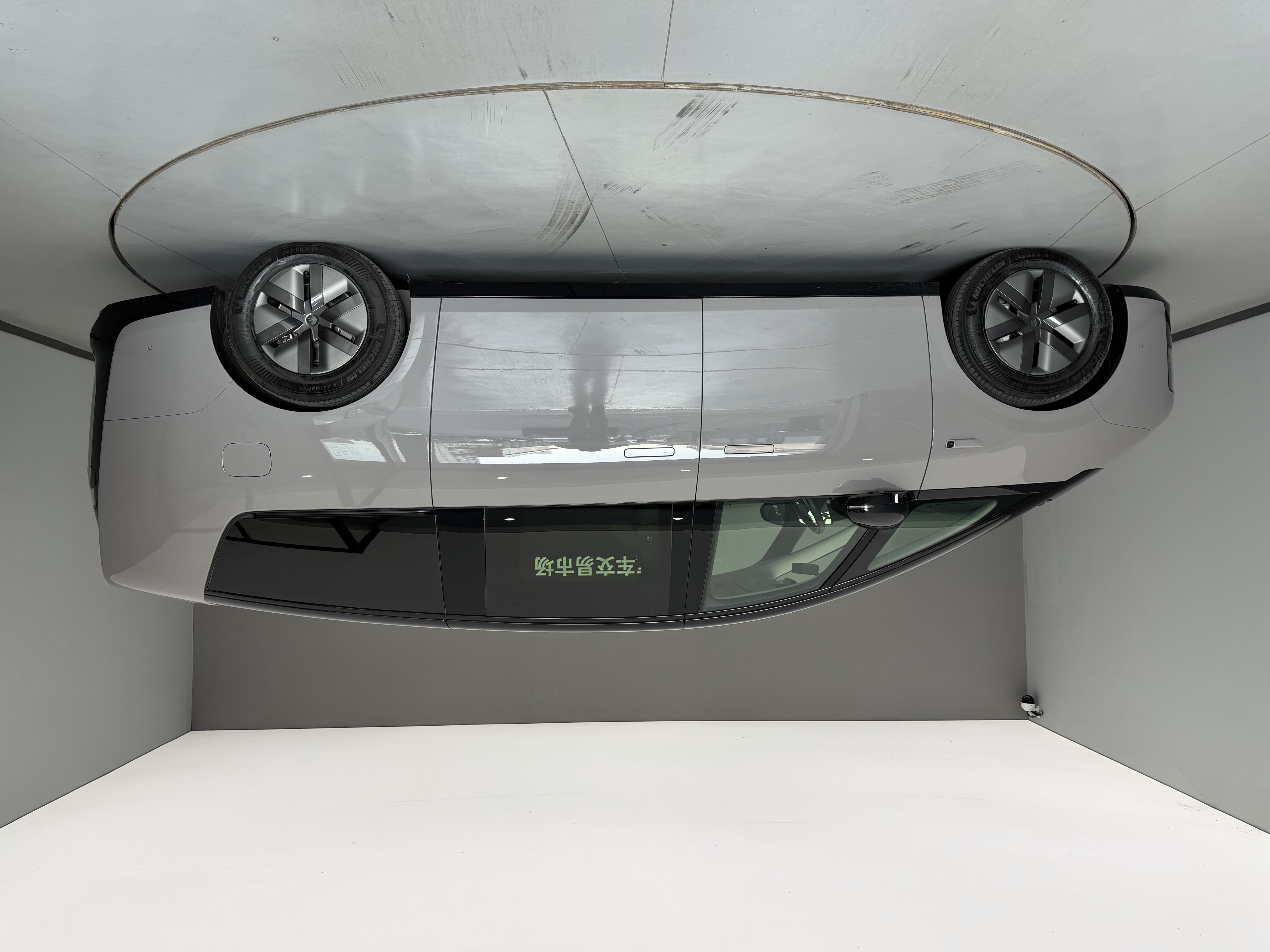 理想汽车 理想MEGA 2025 汽车图片 #4