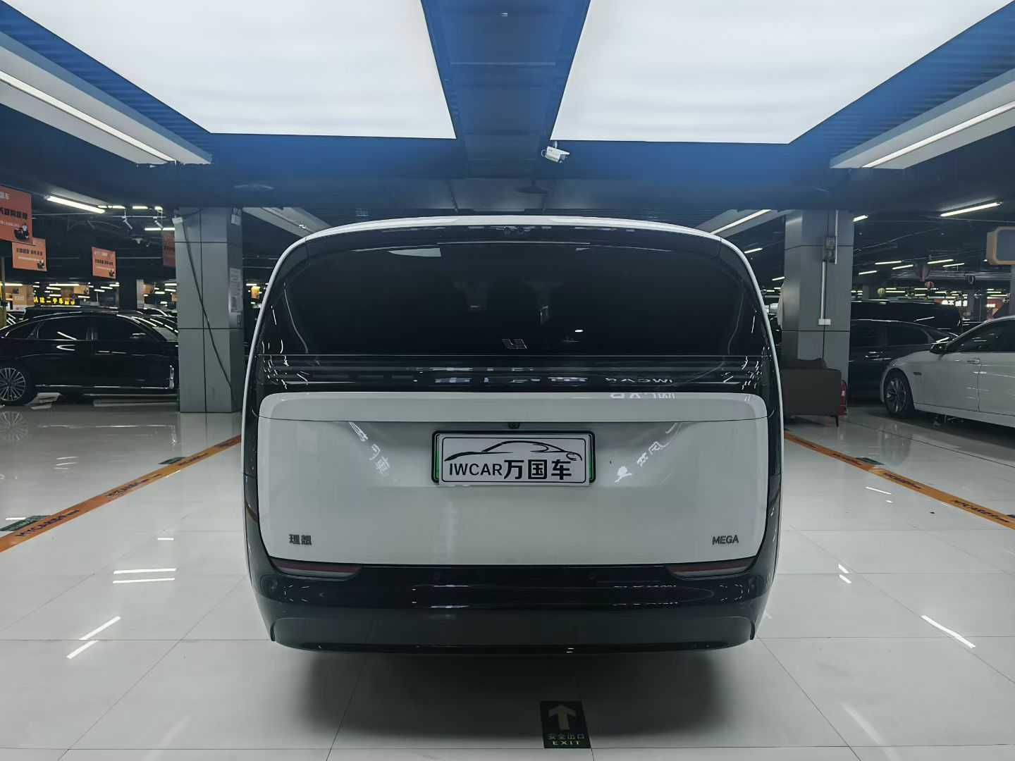 理想汽车 理想MEGA 2024 汽车图片 #4