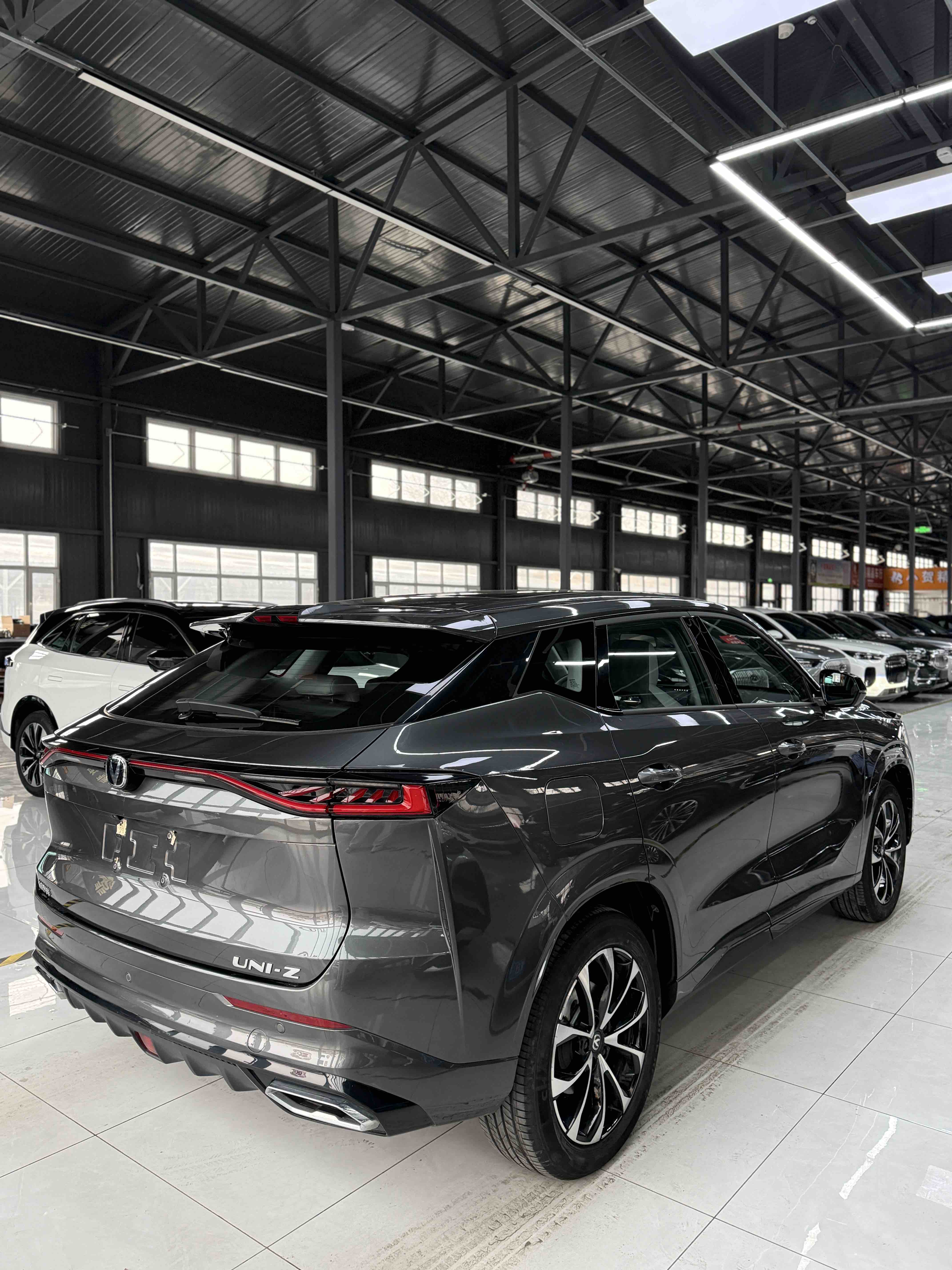 Changan UNI-Z PHEV 2024 car image #4