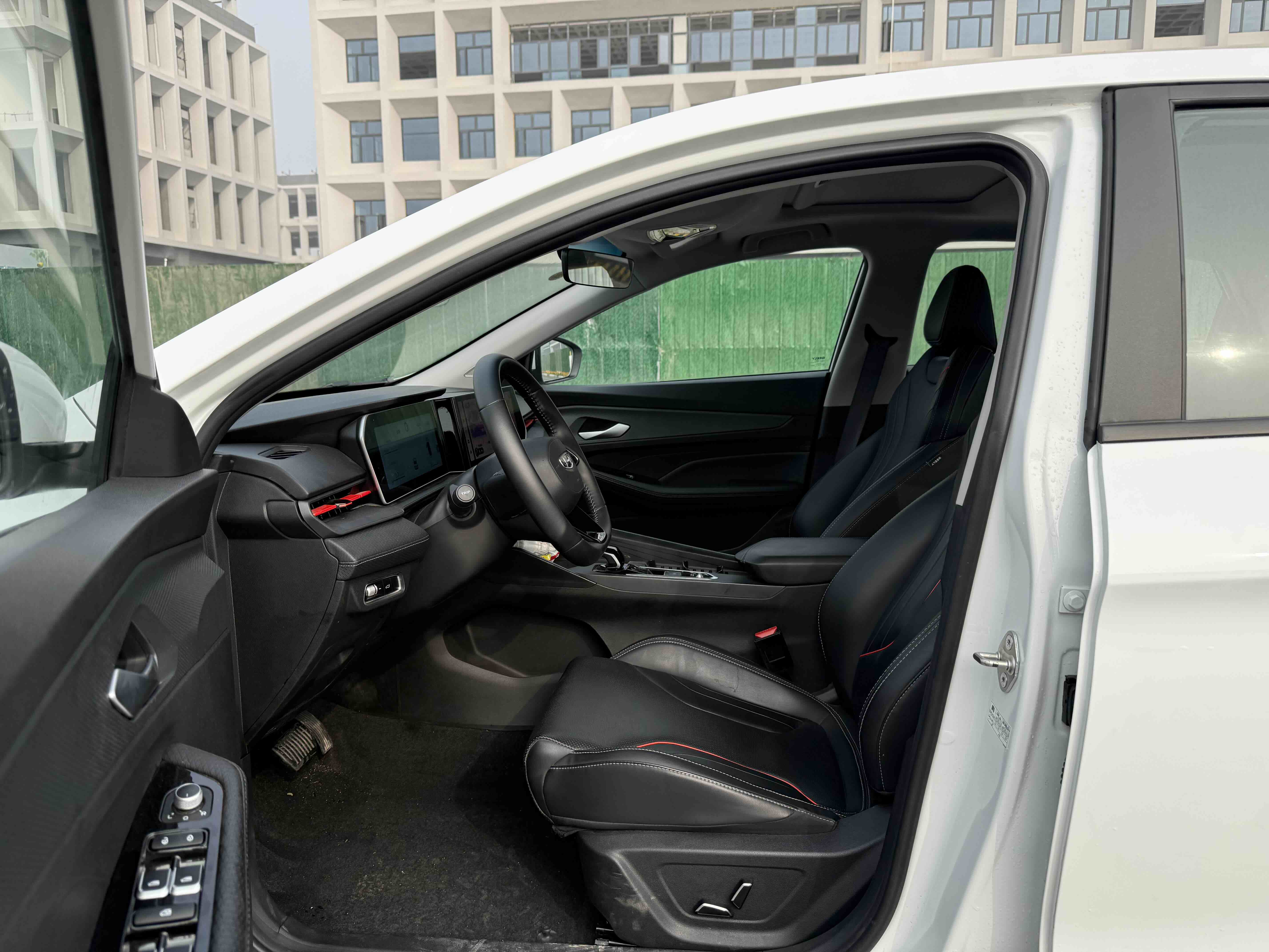 GEELY Binray 2024 car image #4