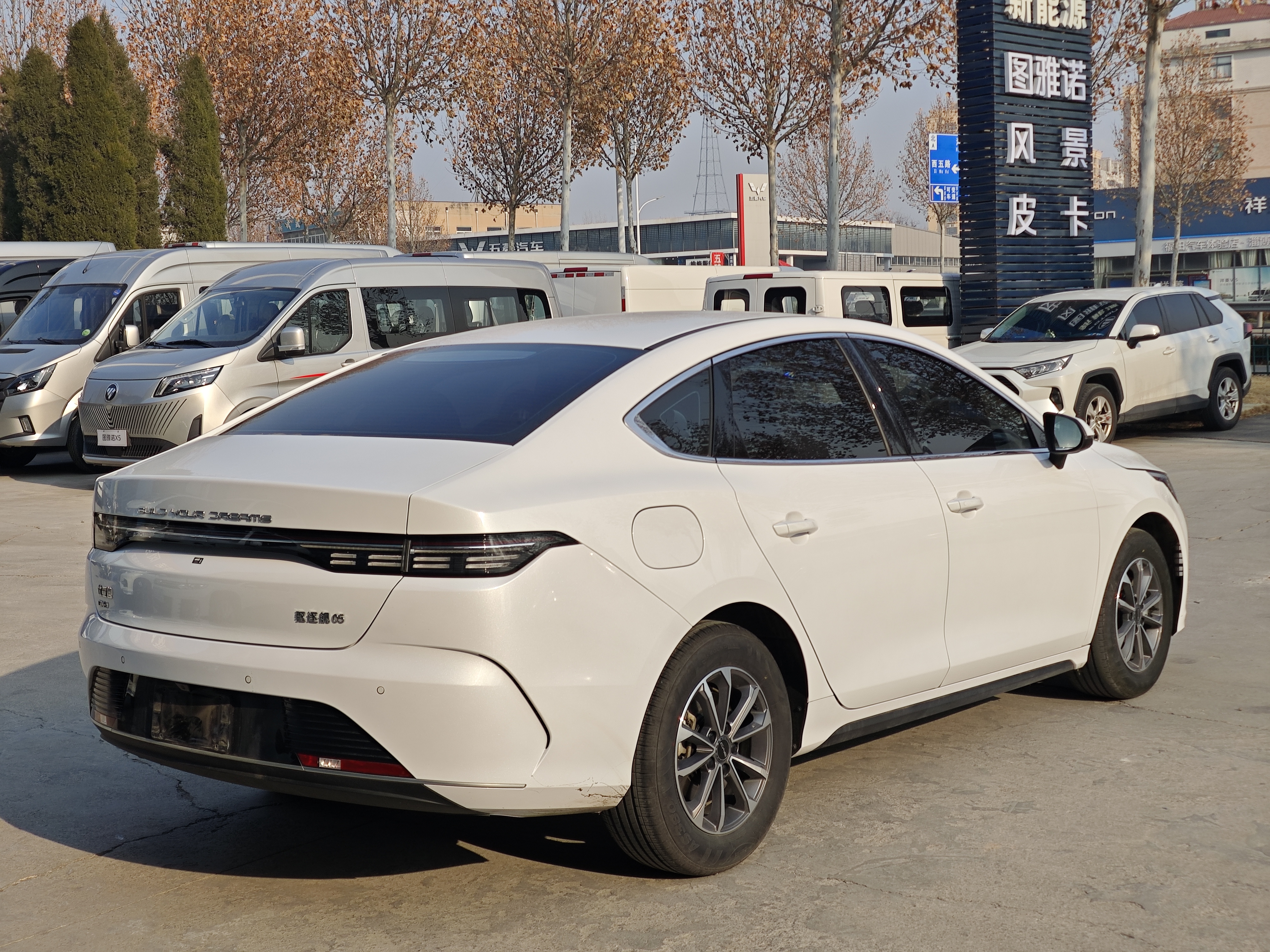 BYD Destroyer 05 2024 car image #4