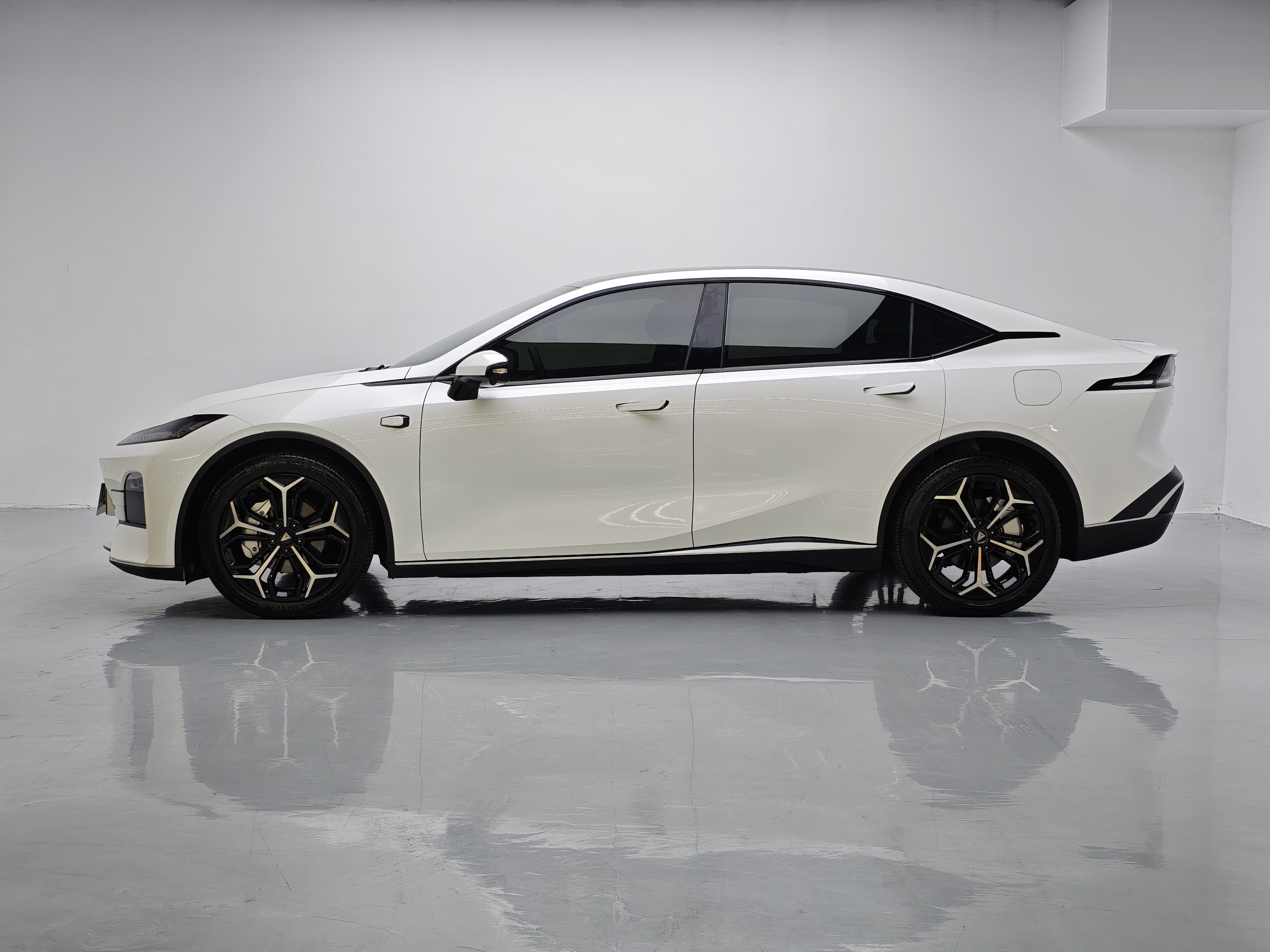 Deepal SL03 2024 image de voiture #4