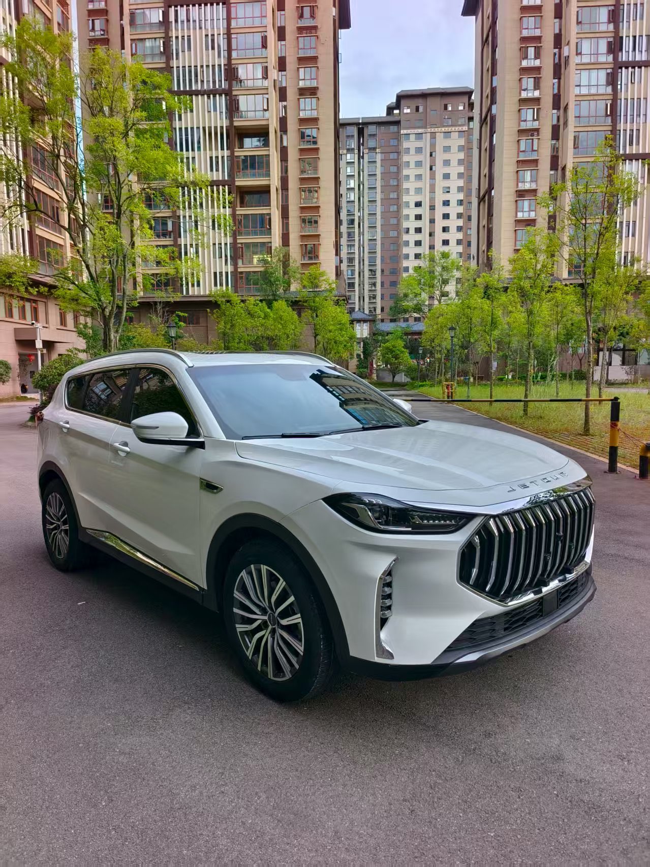 Jetour X70 PRO 2024 #4 Jetour X70 PRO 2024 car image #4