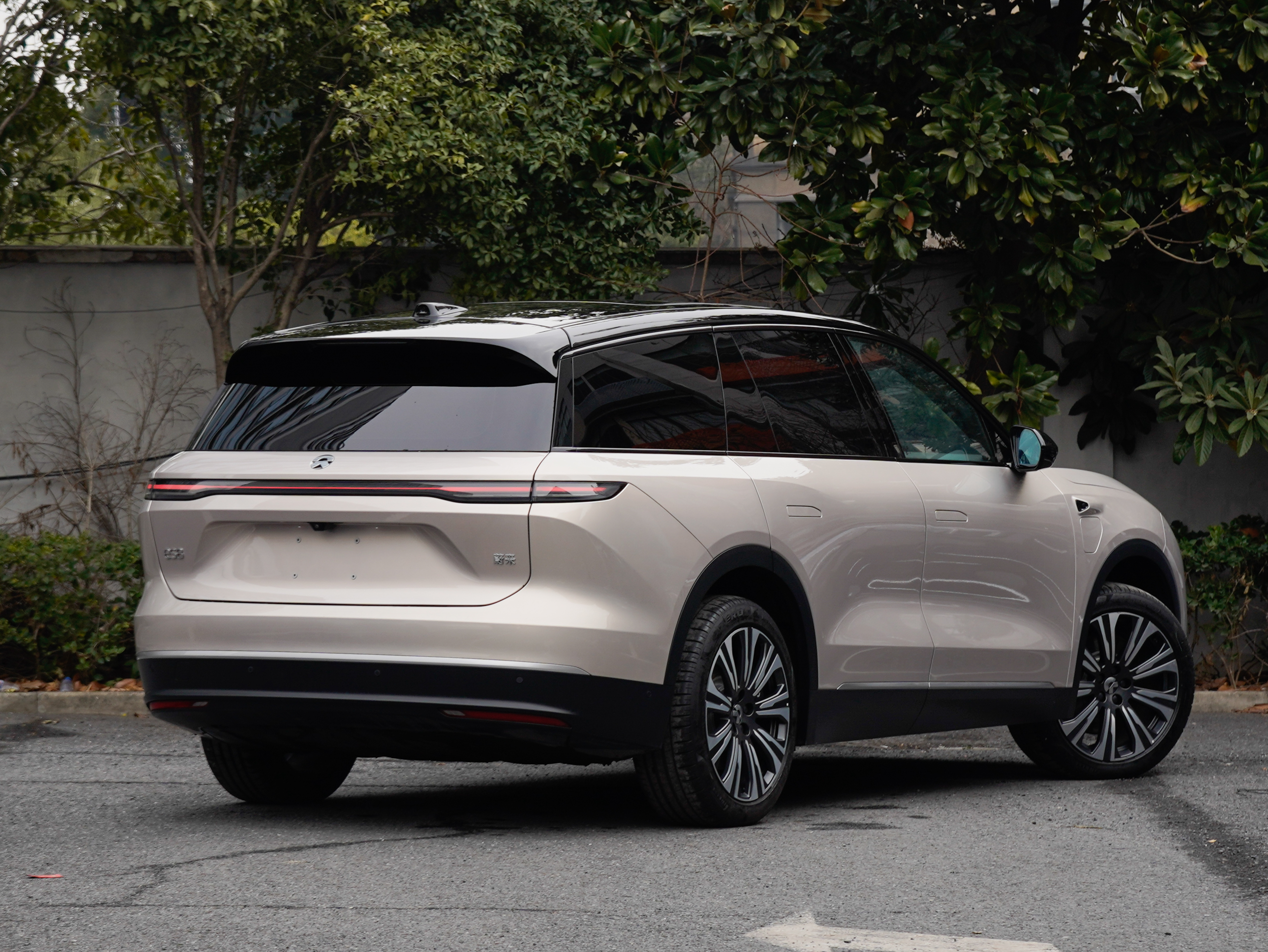 NIO ES8 2024 изображение автомобиля #4