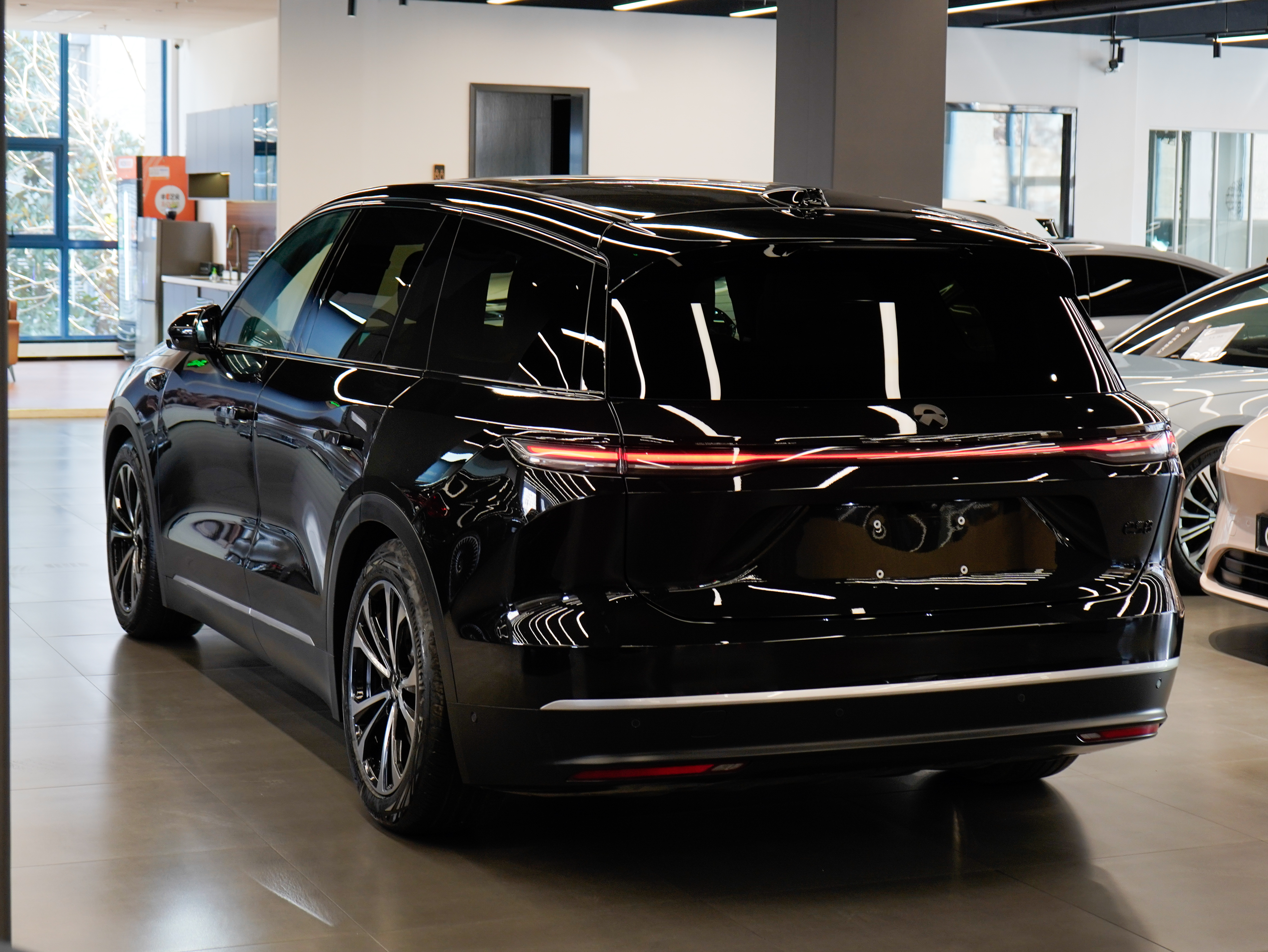 NIO ES8 2025 imagen de coche #4