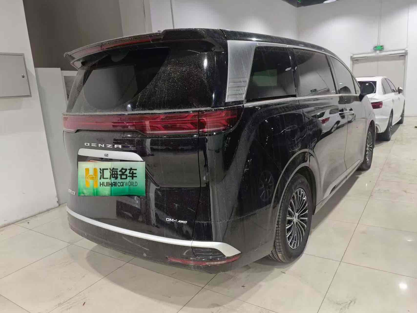 Denza D9 2025 image de voiture #4