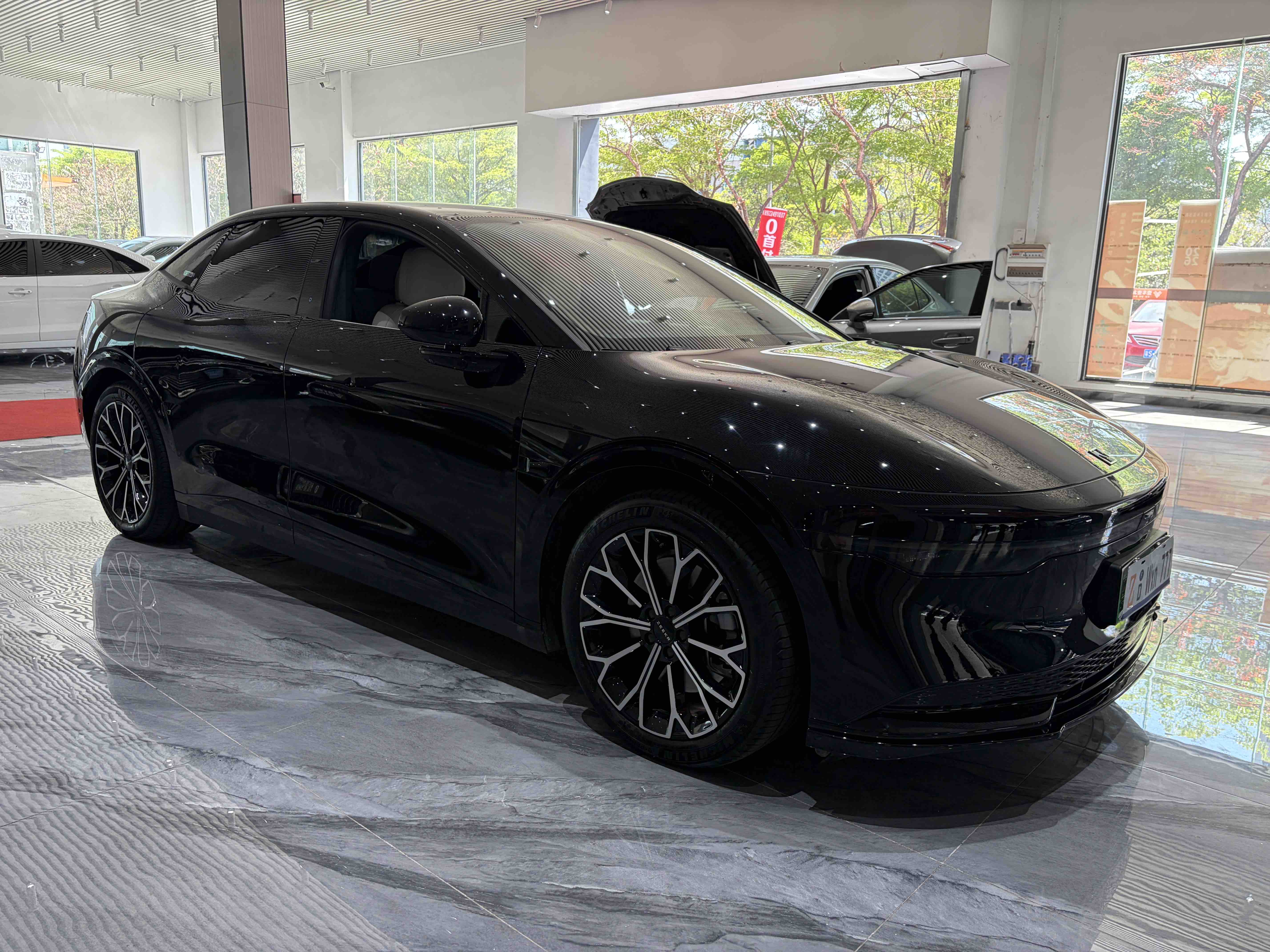 极氪 极氪007 2024 汽车图片 #4