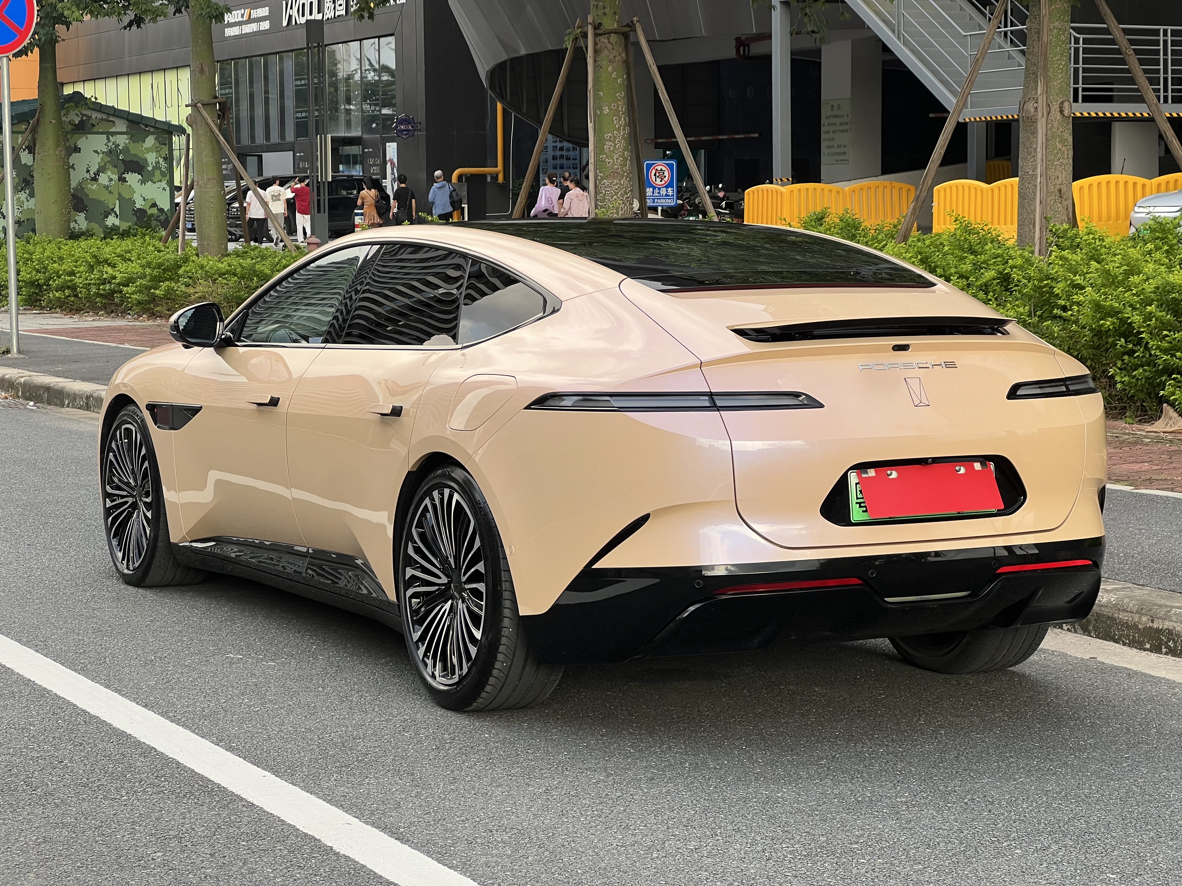 Avatr 12 2024 #4 Avatr 12 2024 immagine di auto #4