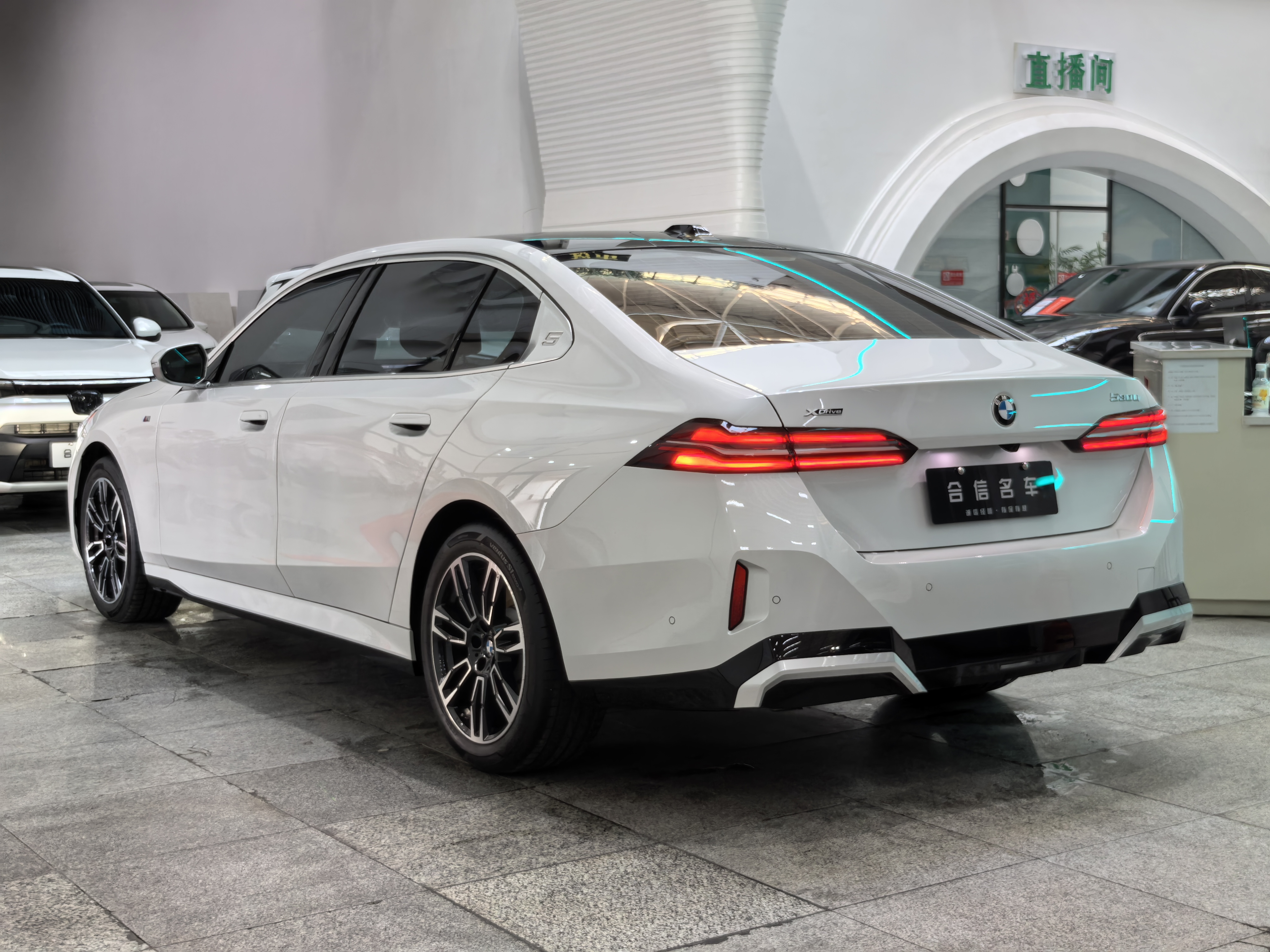 BMW 5 Series 2024 car image #4