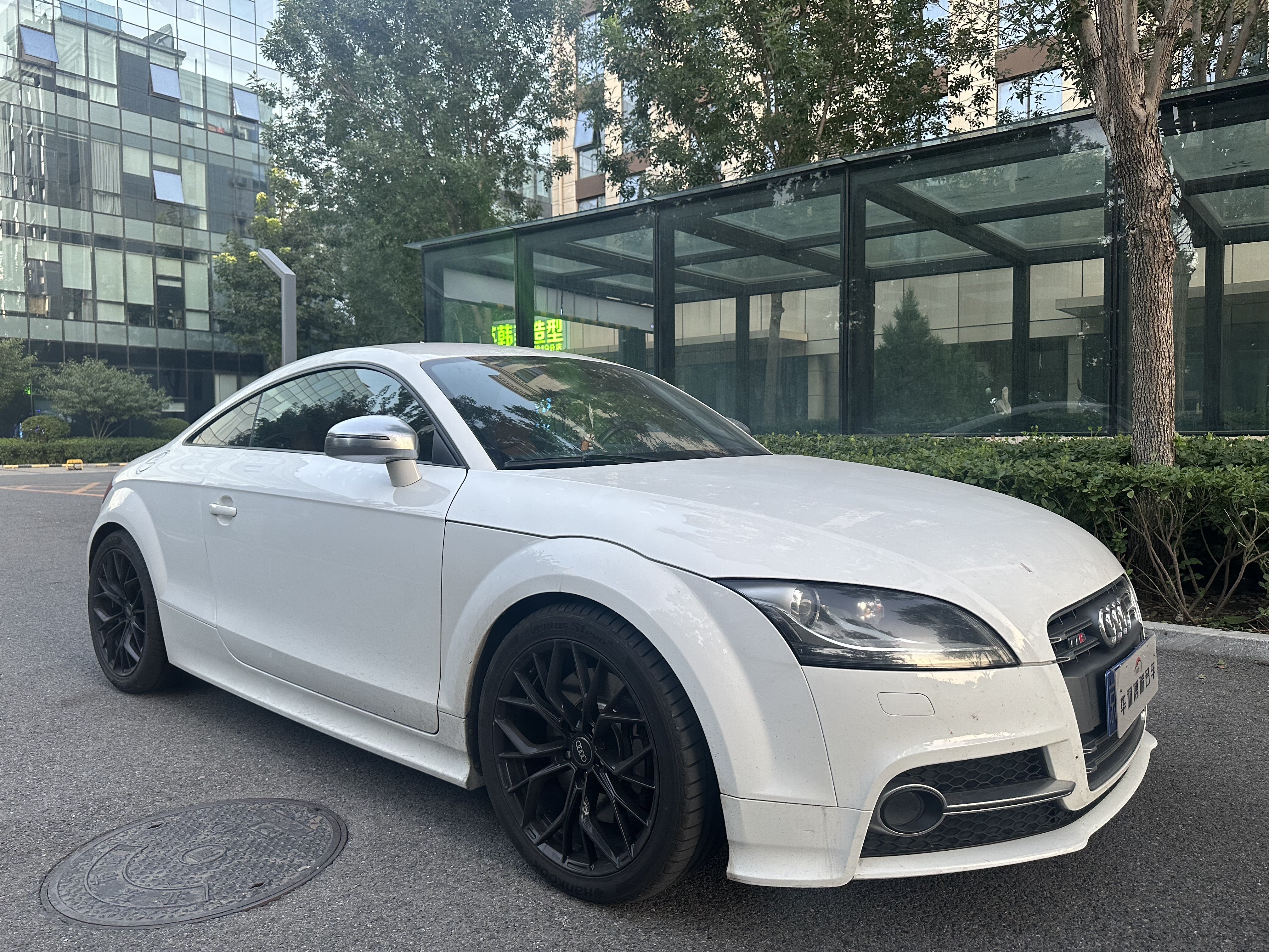 Audi TTS 2012 #4 Audi TTS 2012 car image #4