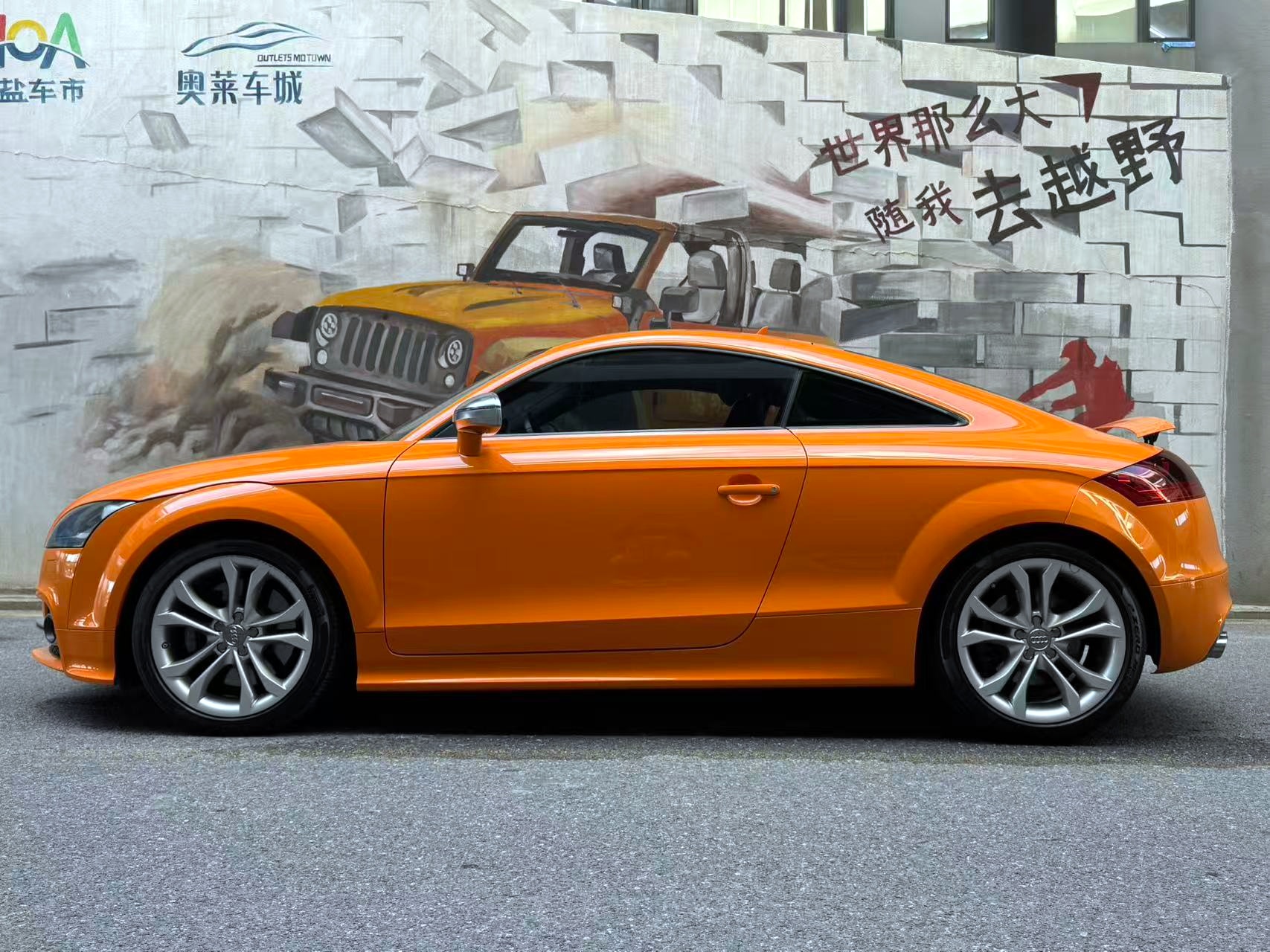 Audi TTS 2011 car image #4