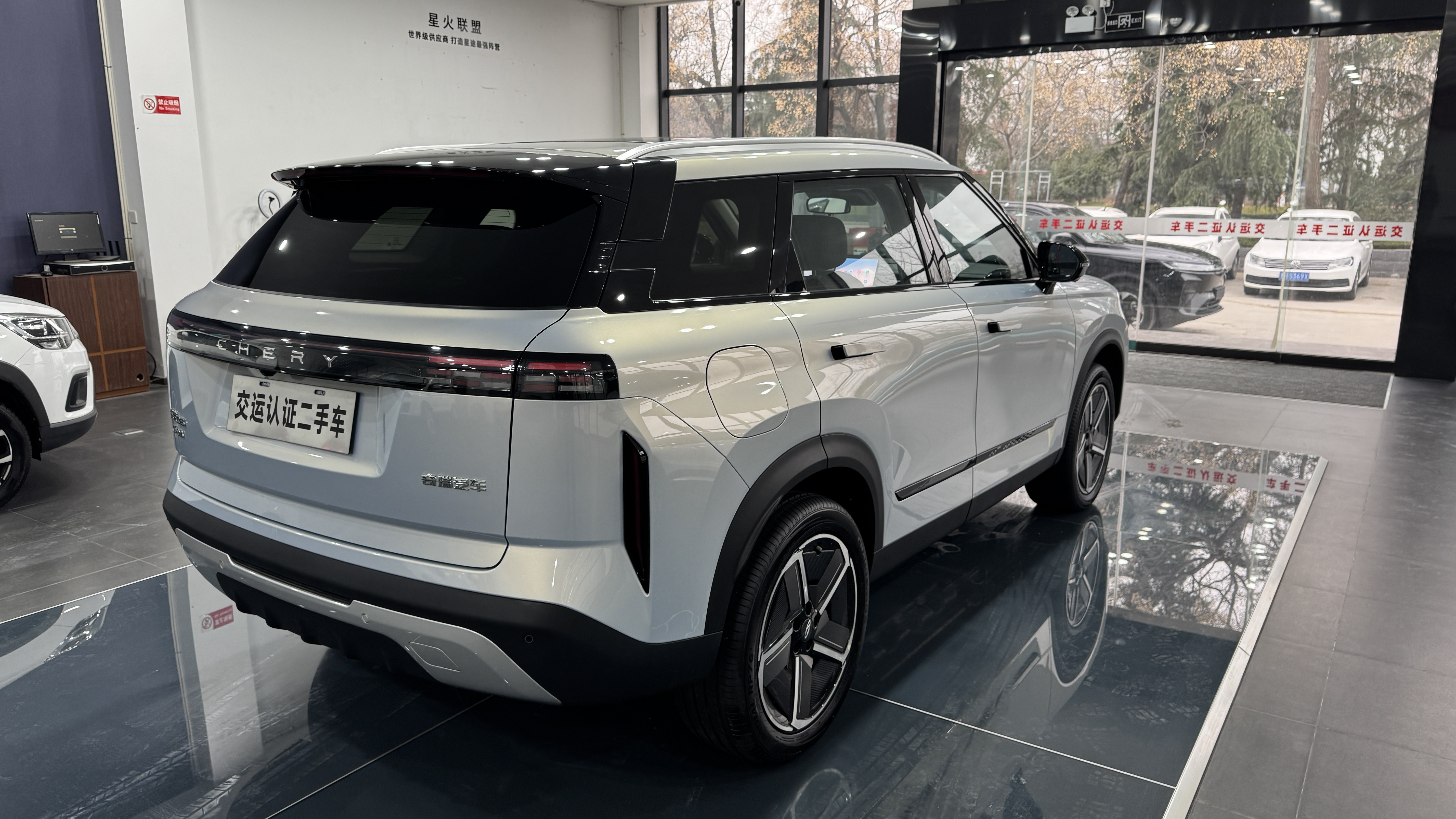 Chery Exploration 06 C-DM 2025 immagine di auto #4