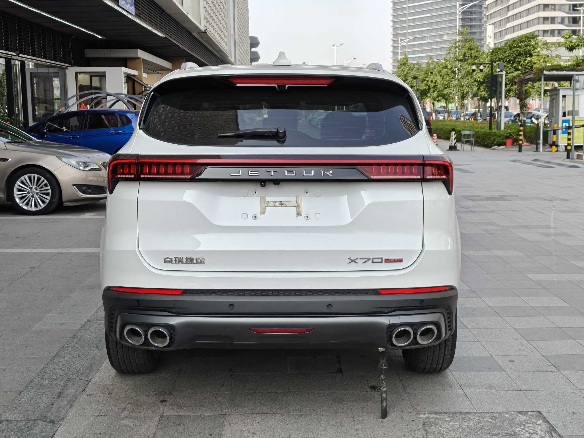 Jetour X70 PLUS 2024 صورة سيارة #4