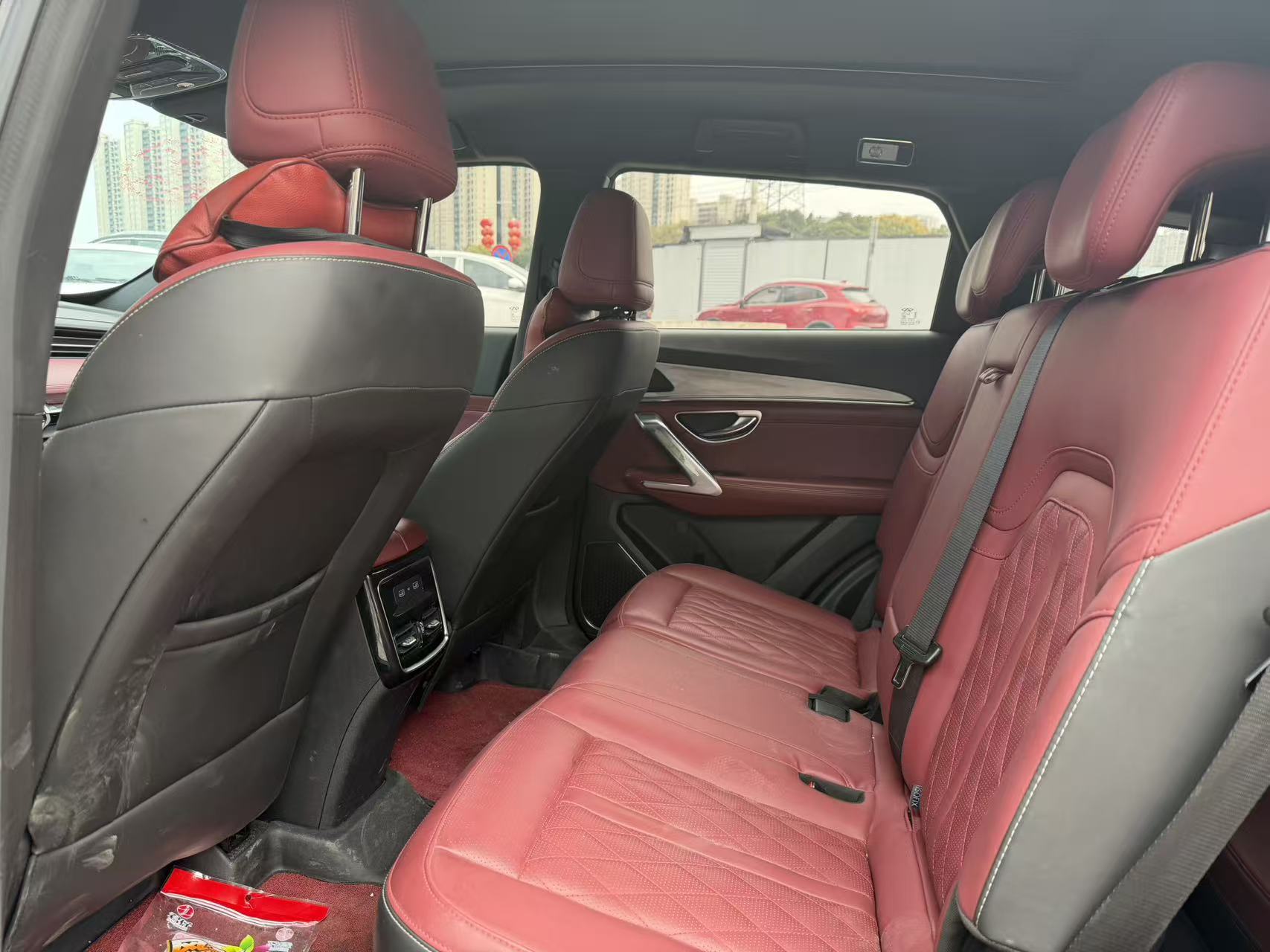 X70 PLUS 2024 car image #4
