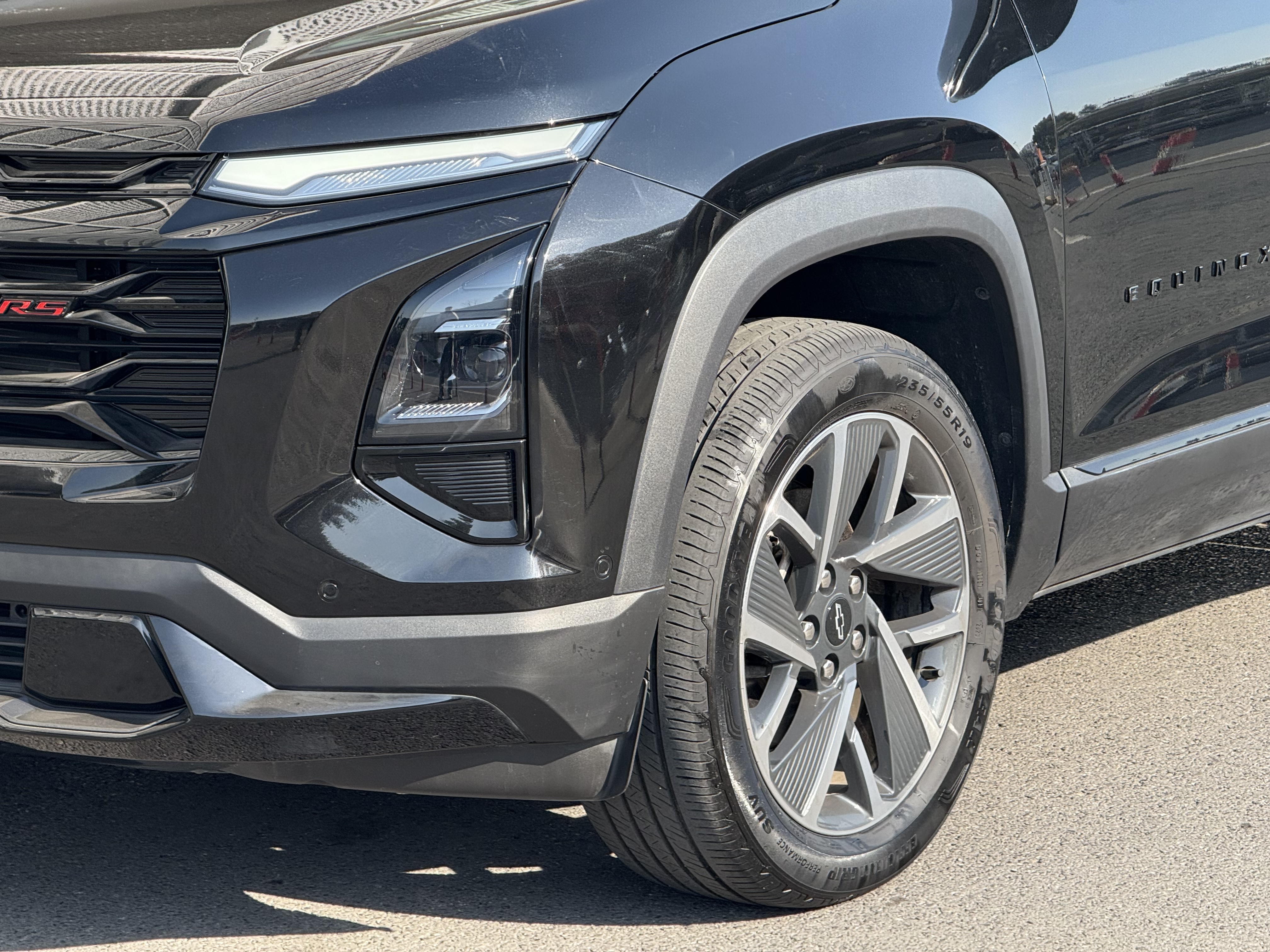Chevrolet Equinox Plus 2025 car image #4