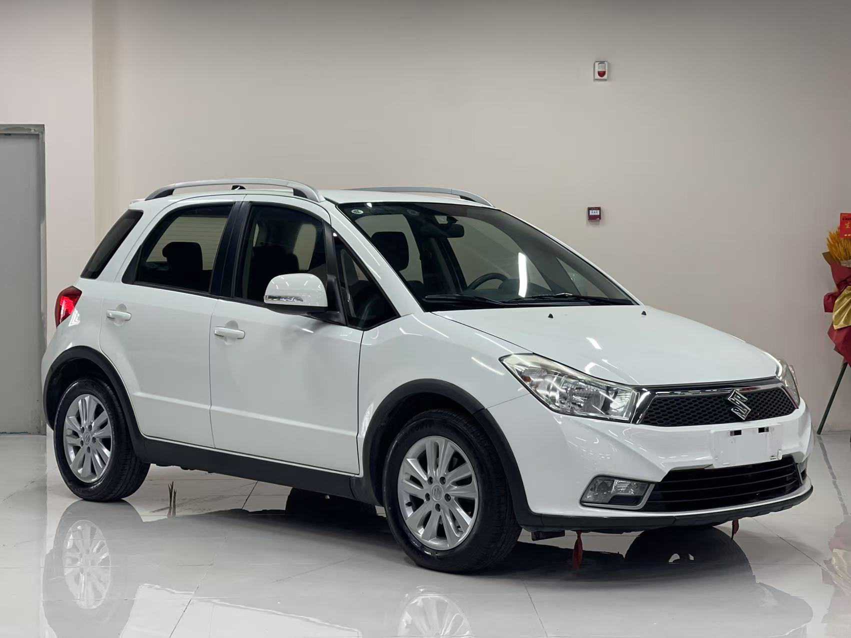 Suzuki SX4 Sedan 2015 imagem de carro #4
