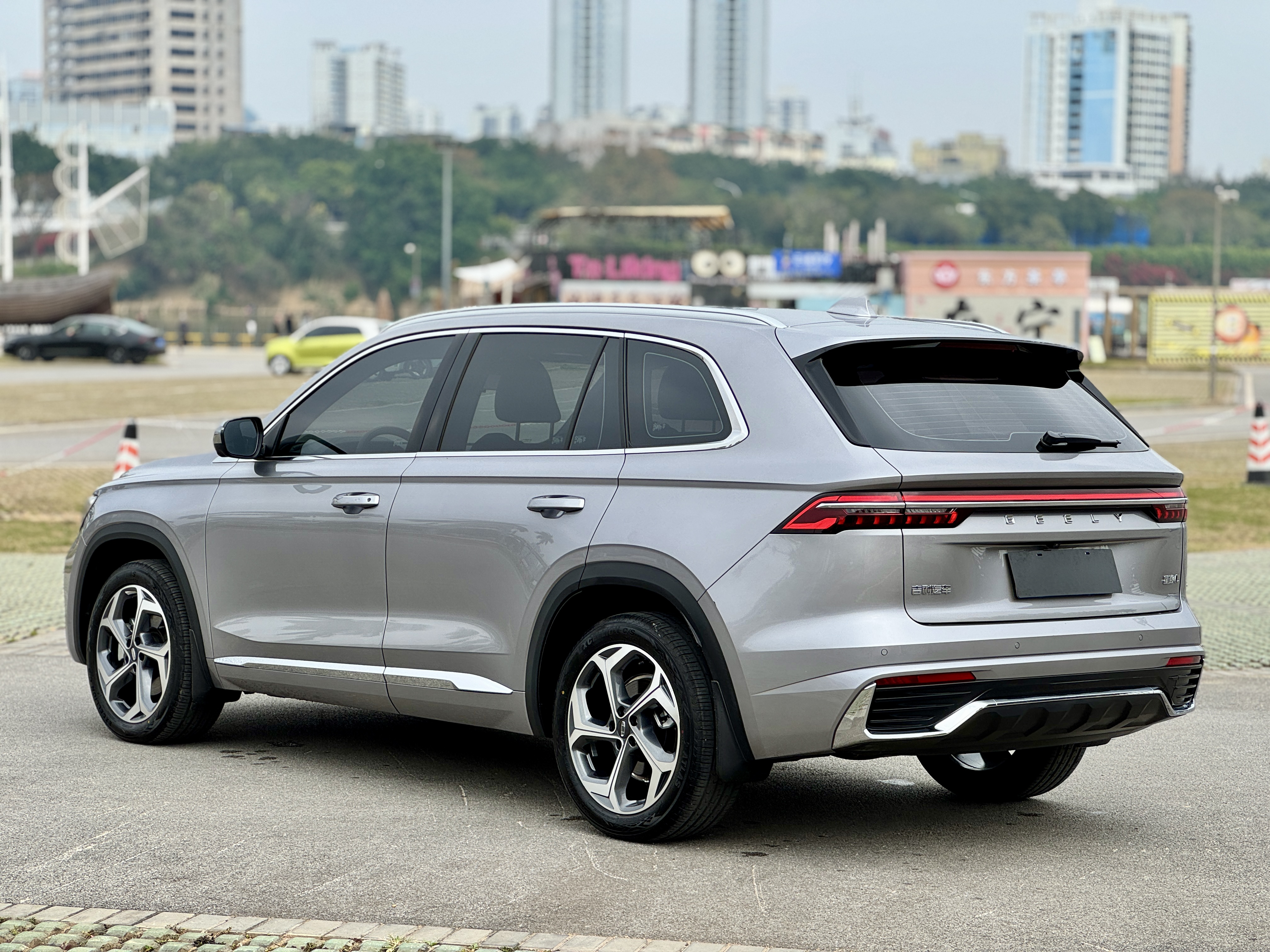 GEELY Monjaro 2024 car image #4