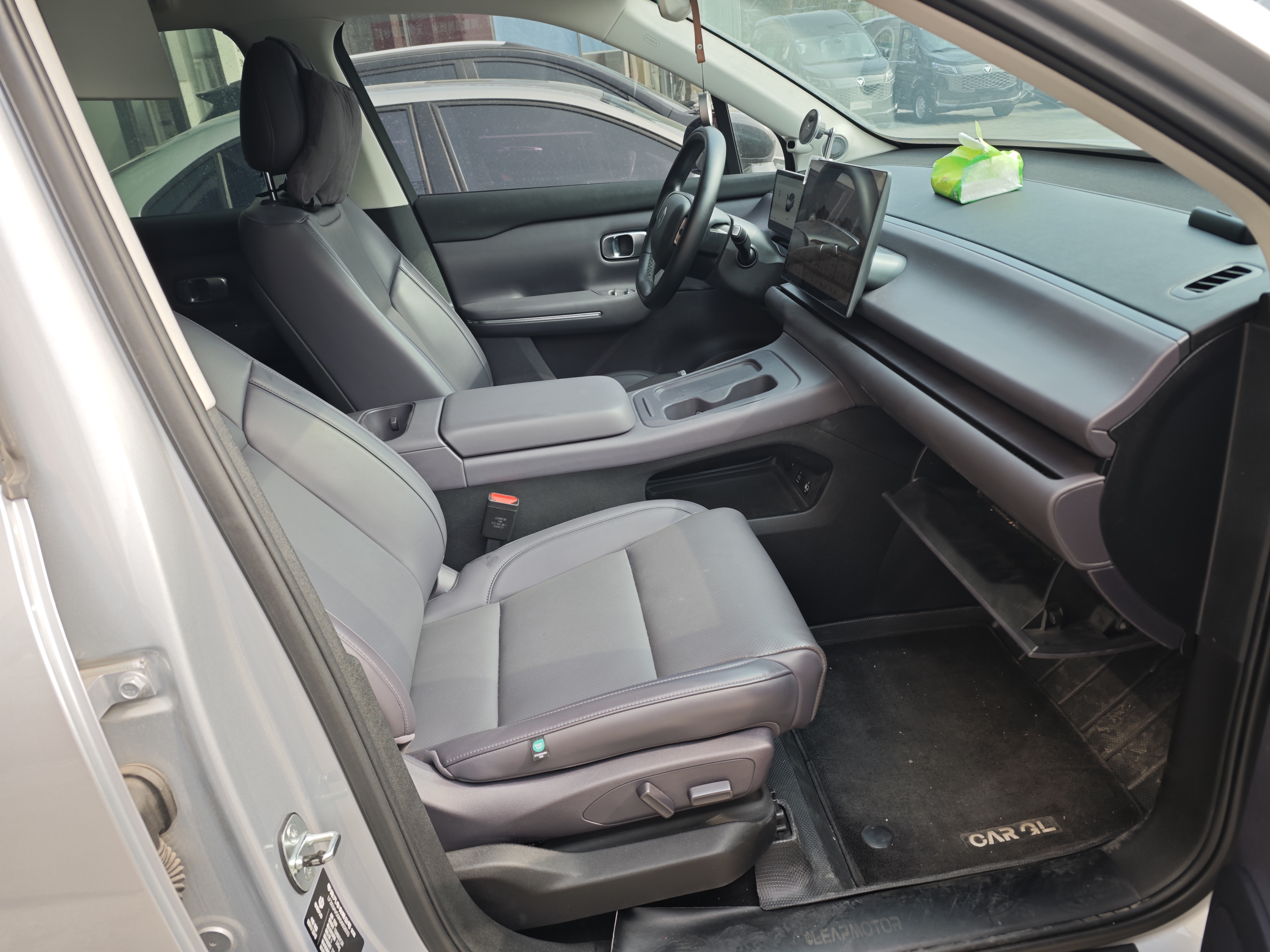 零跑汽车 零跑C16 2024 汽车图片 #4