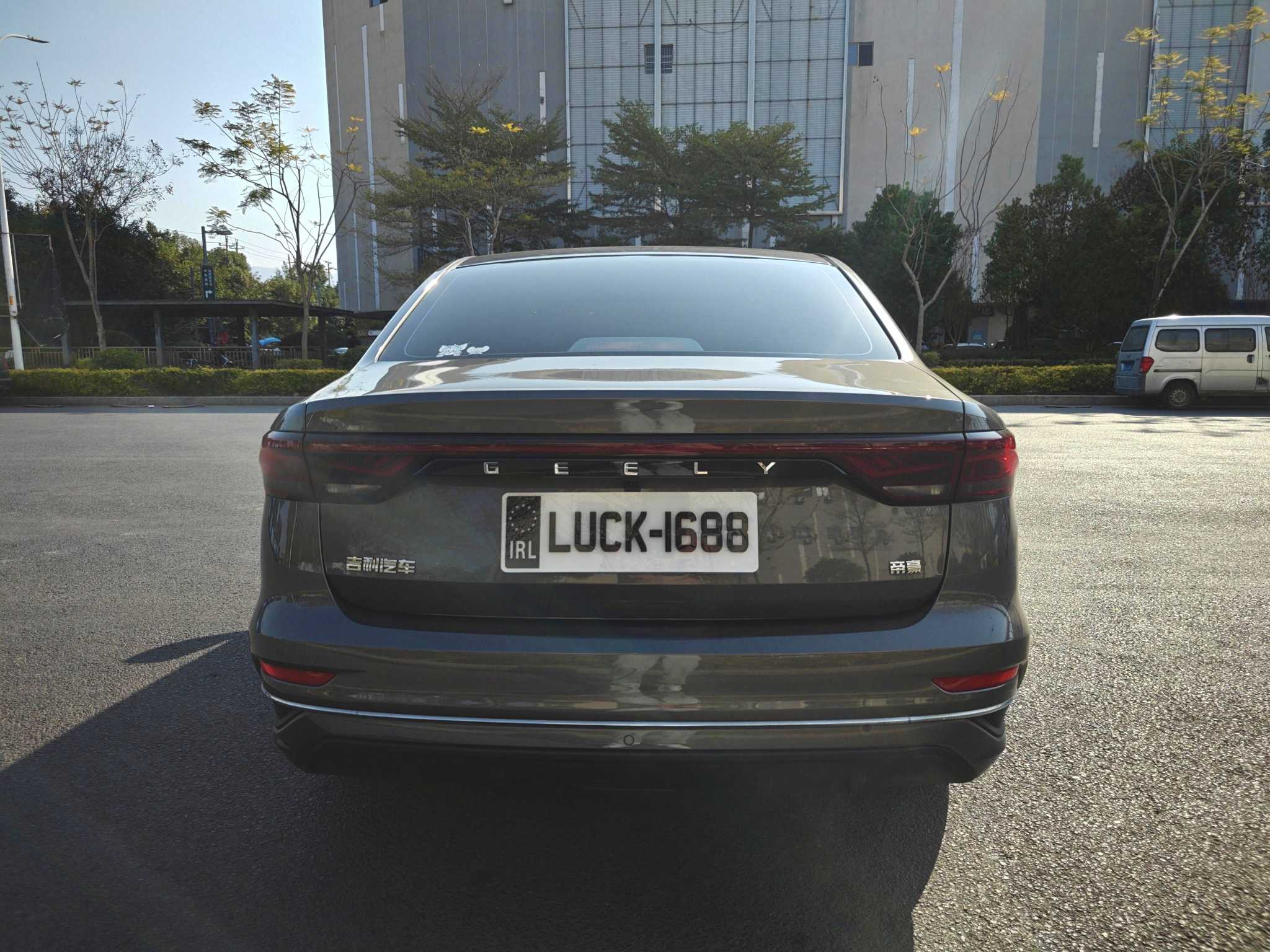 GEELY Emgrand 2025 car image #4