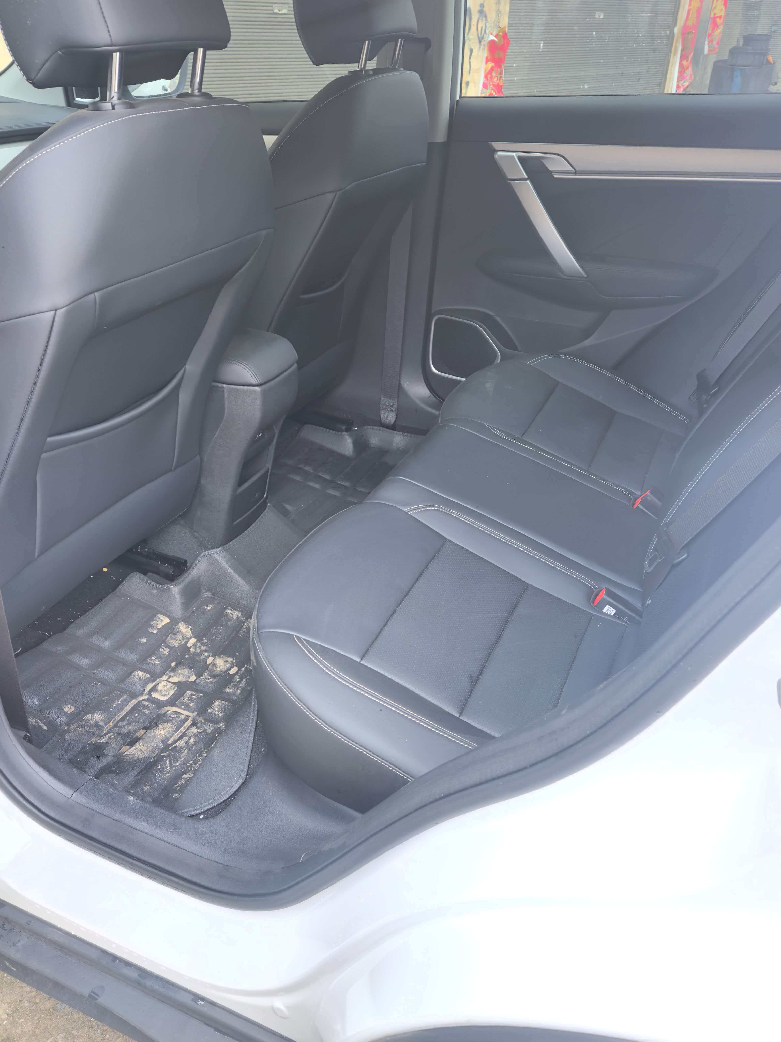 GEELY Coolray 2026 #4 GEELY Coolray 2026 car image #4