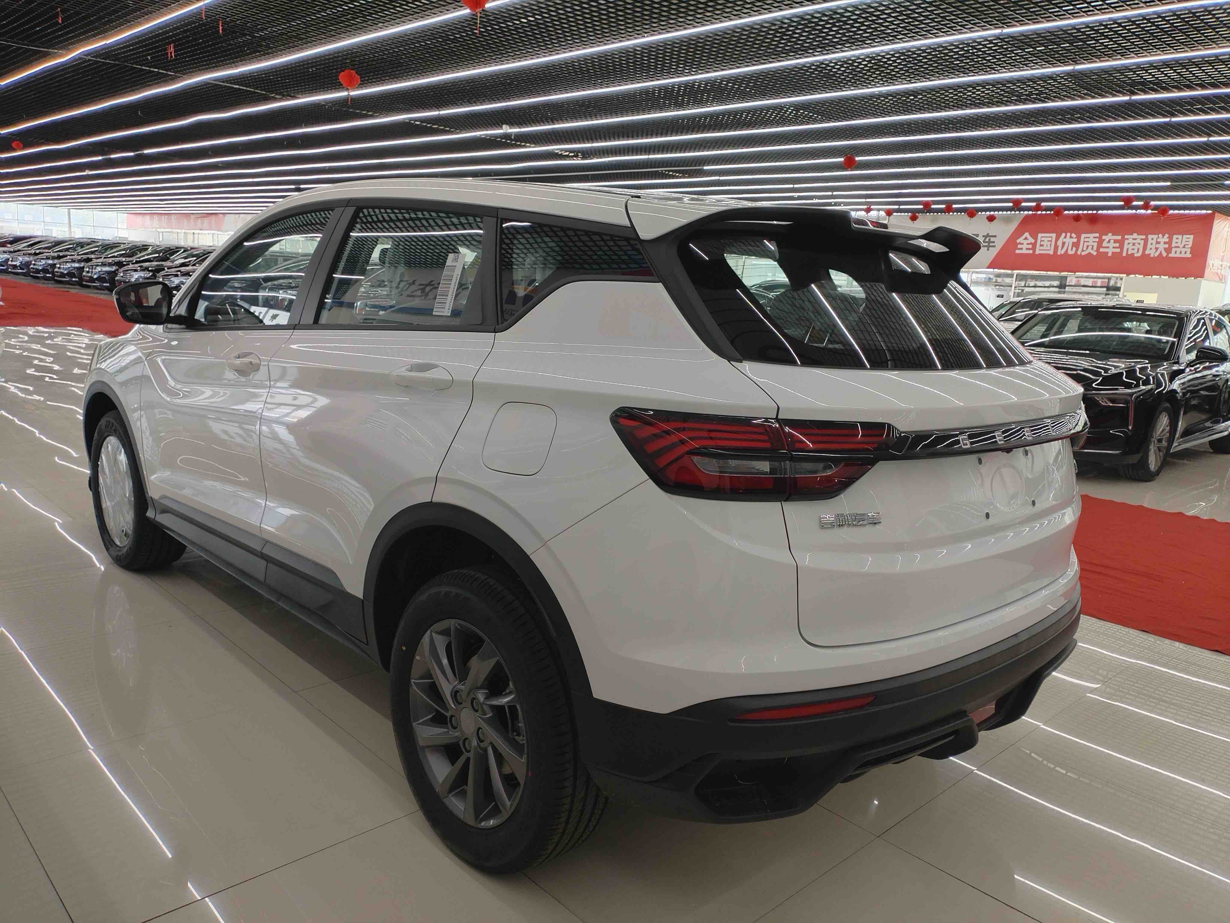 GEELY Coolray 2025 #4 GEELY Coolray 2025 car image #4