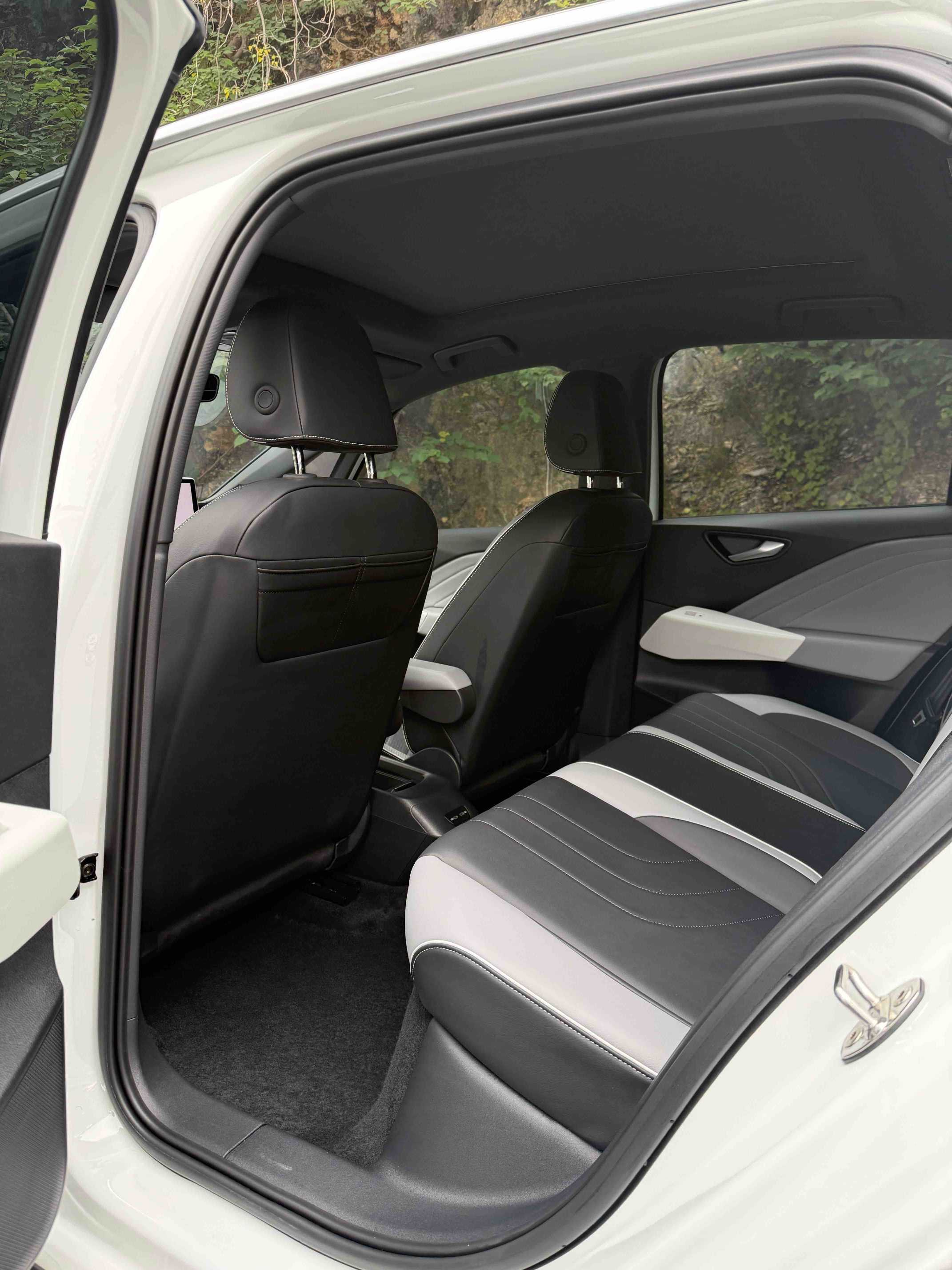 Volkswagen ID.3 2025 immagine di auto #4