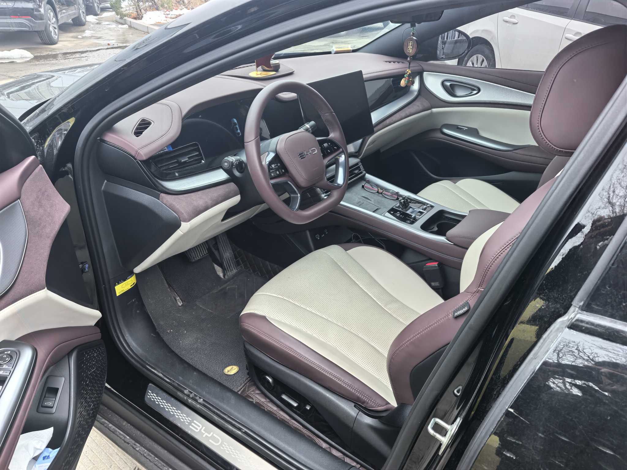 BYD Seal 07 DM-i 2024 صورة سيارة #4