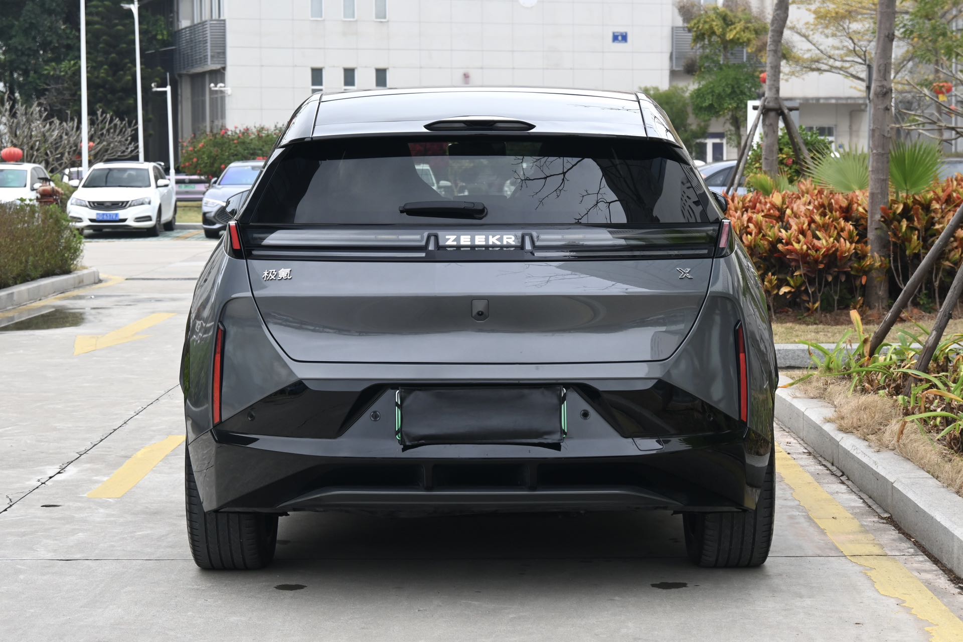 Zeekr X 2025 immagine di auto #4