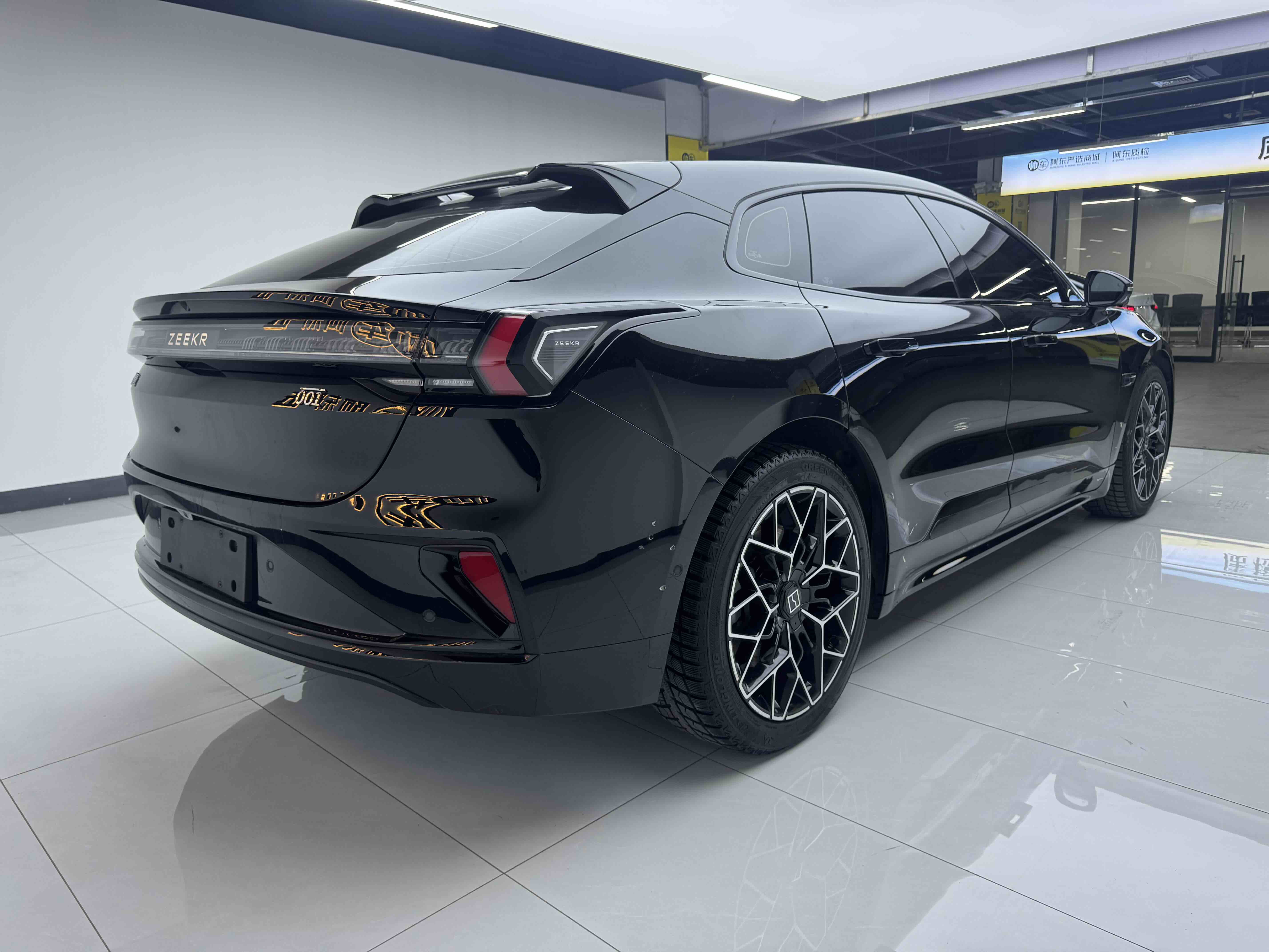 极氪 极氪001 2024 汽车图片 #4