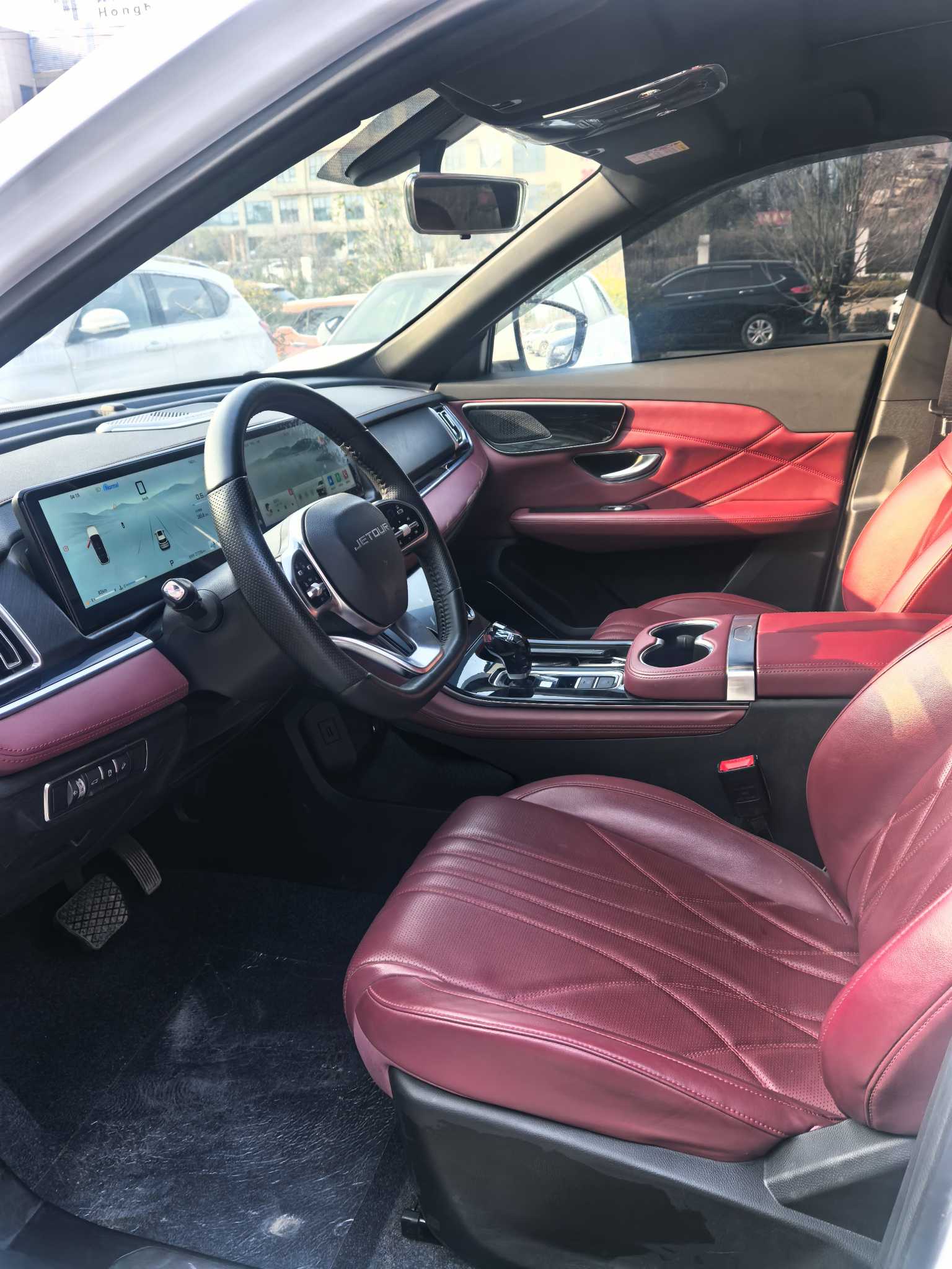 X70 PLUS 2025 #4 X70 PLUS 2025 car image #4