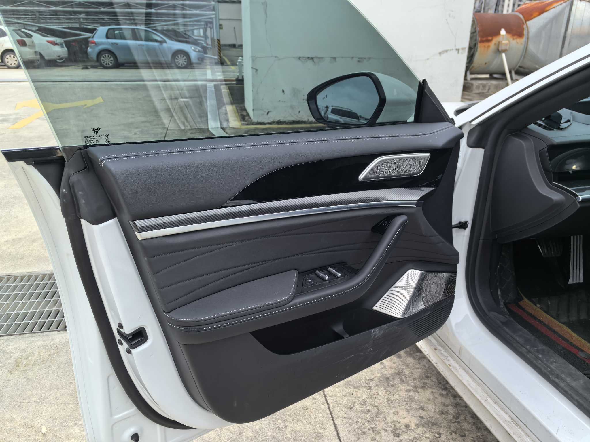 哪吒汽车 哪吒S猎装 2025 汽车图片 #4