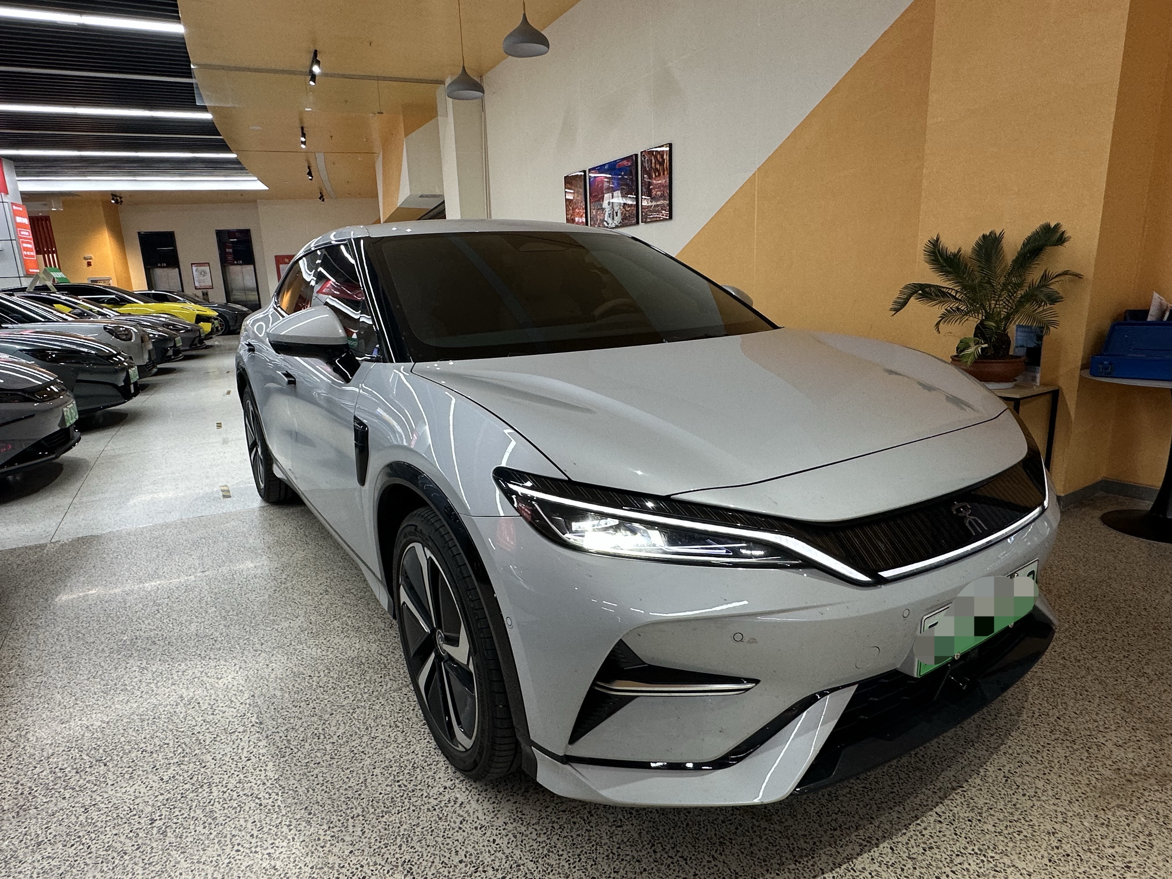 BYD SongL EV 2025 #4 BYD SongL EV 2025 car image #4