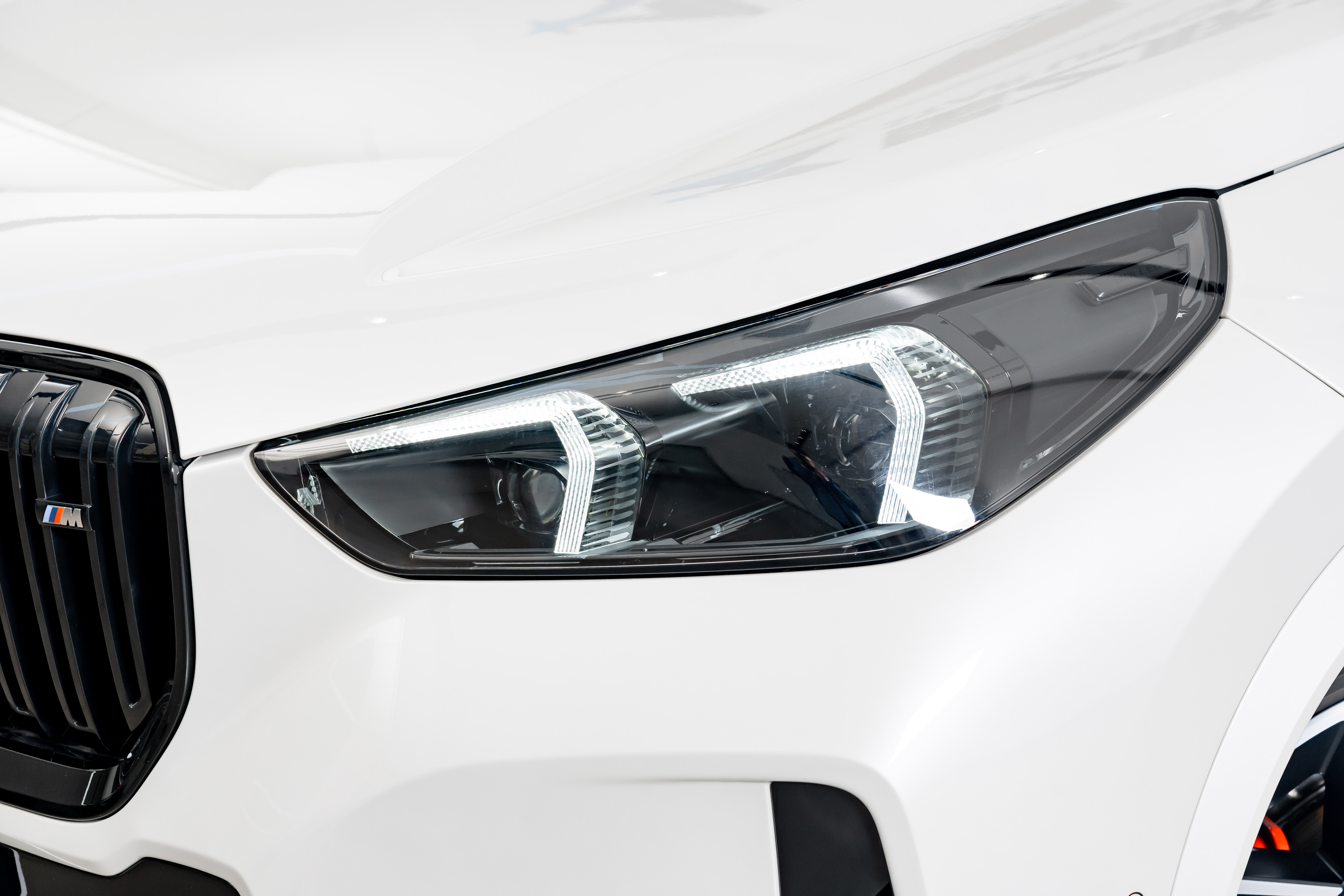 BMW X1 M35Li 2025 car image #4