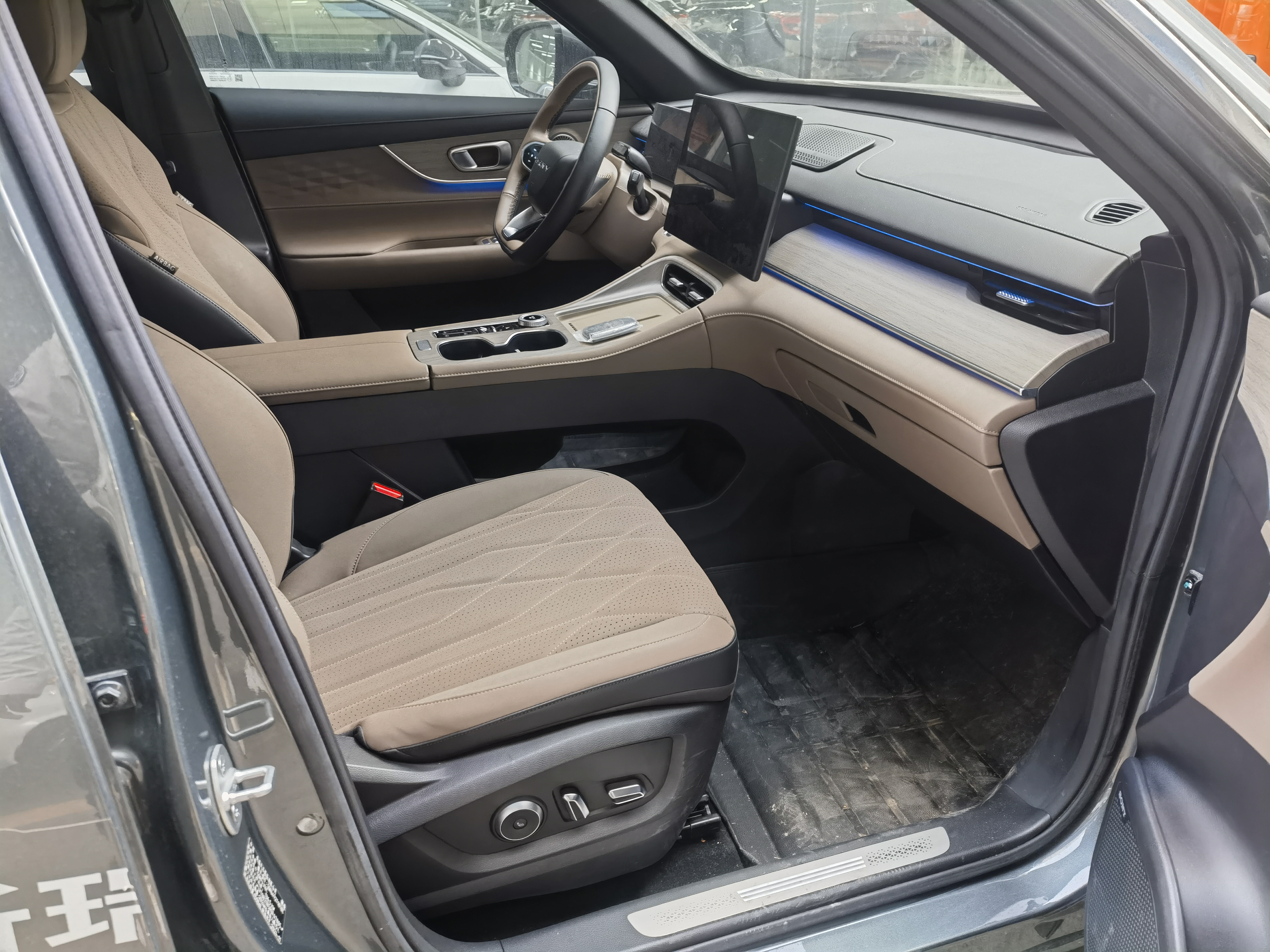 Tiggo 8 Plus 2025 car image #4