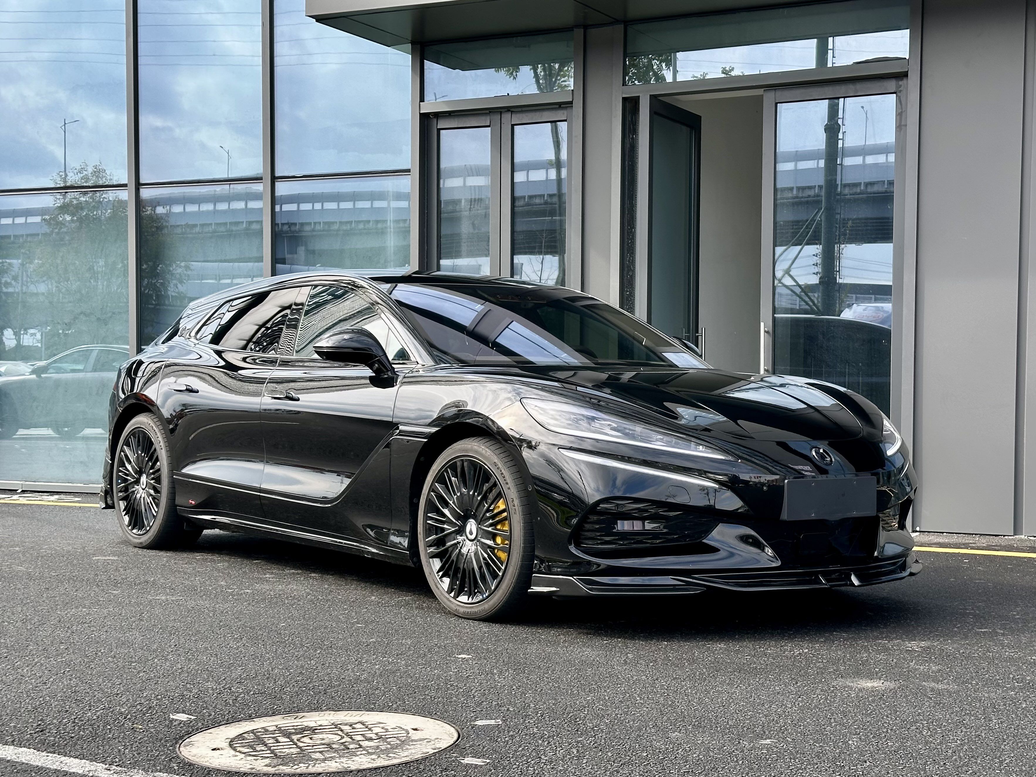 Denza X 2024 image de voiture #4