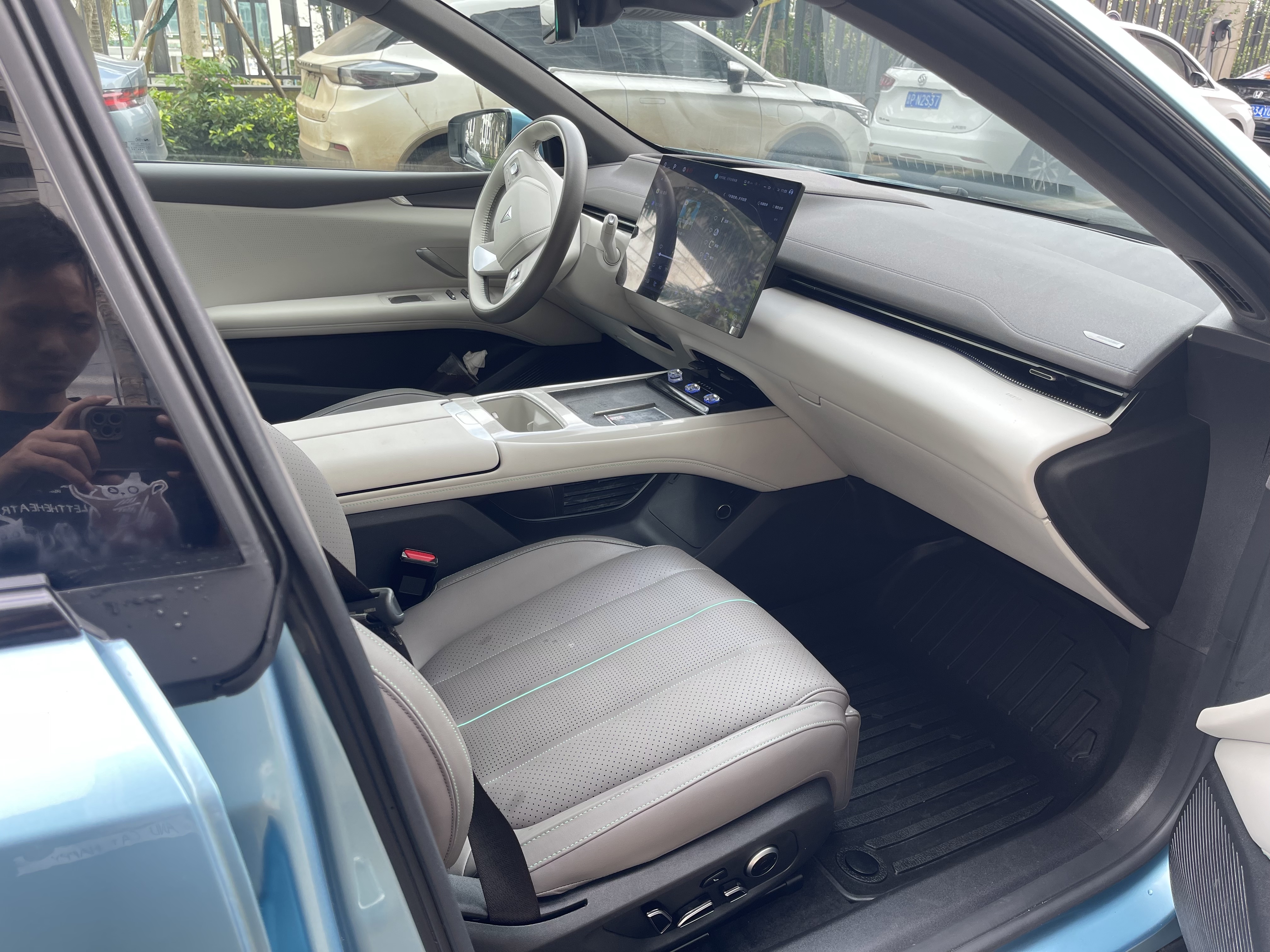 Deepal L07 2024 image de voiture #4