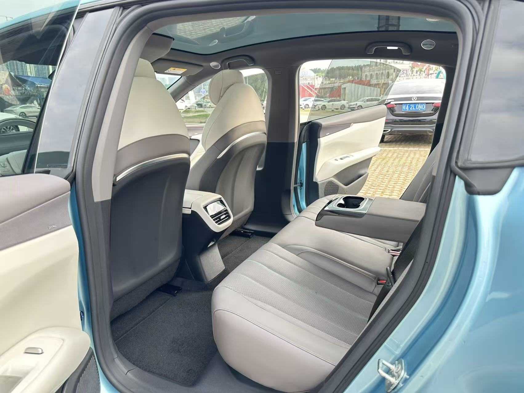 Deepal L07 2024 car image #4