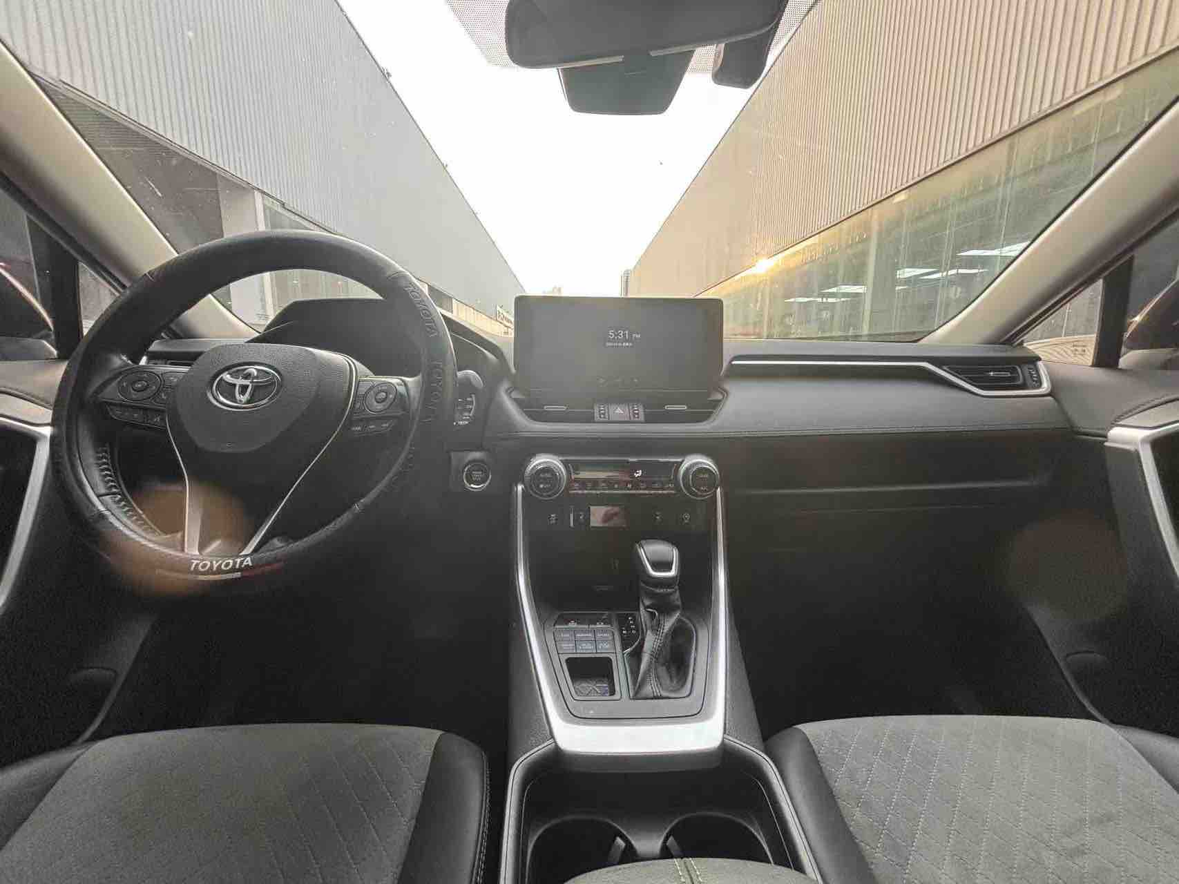 Toyota RAV4 2024 car image #4