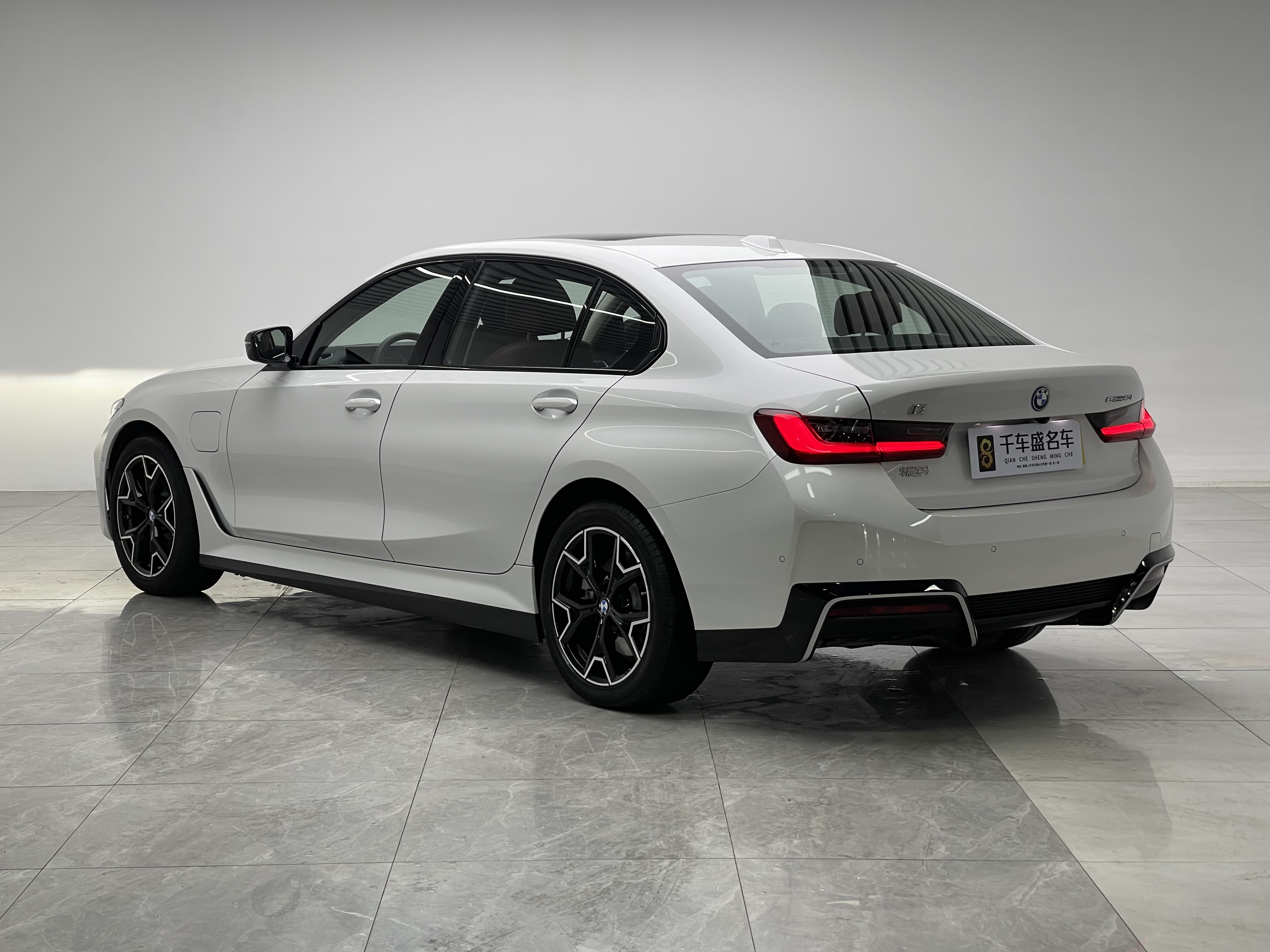 BMW i3 2024 immagine di auto #4