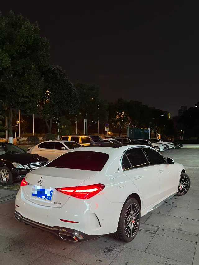 Mercedes-Benz C Class 2025 #4 Mercedes-Benz C Class 2025 car image #4