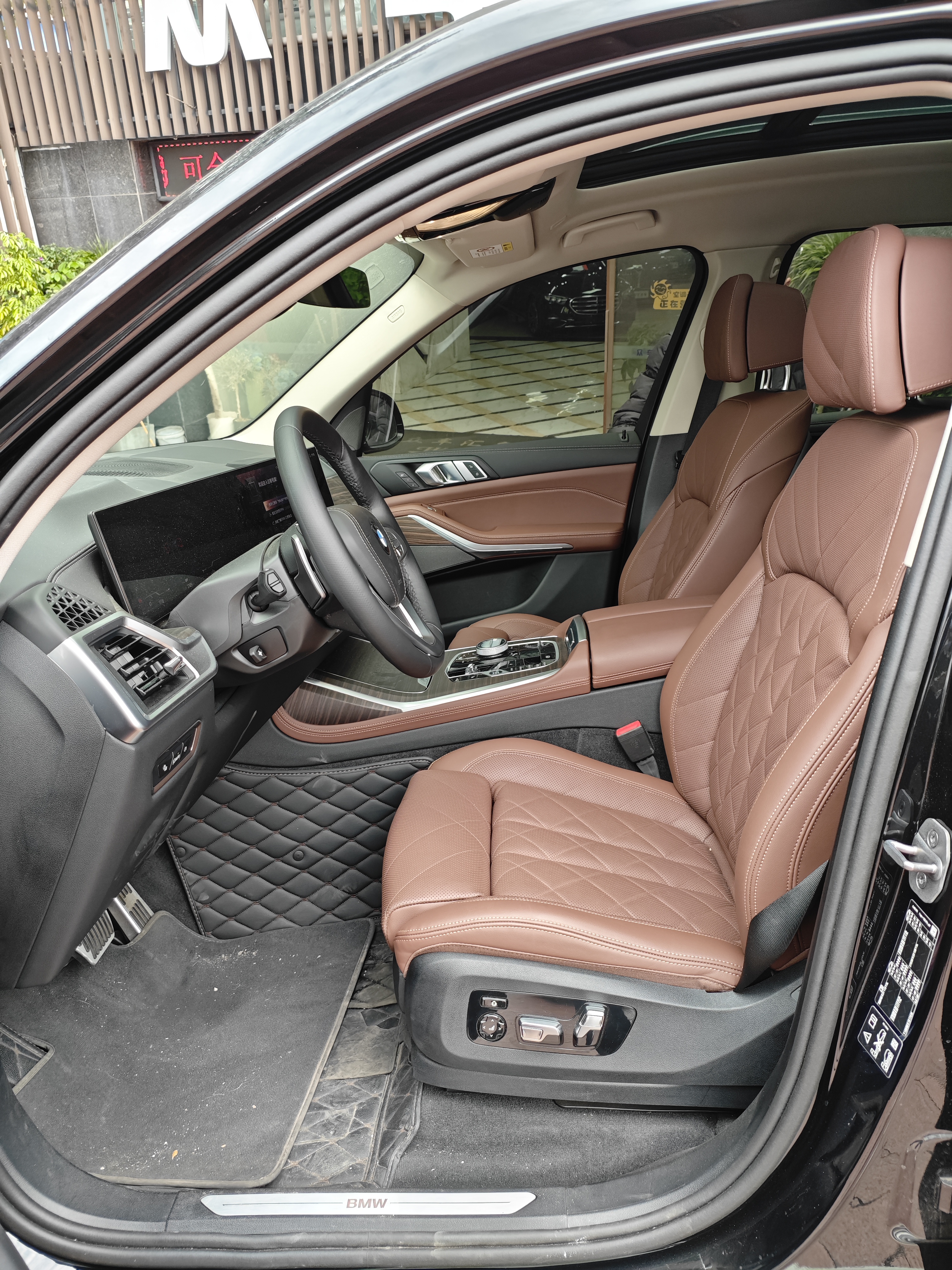 BMW X7 2025 immagine di auto #4