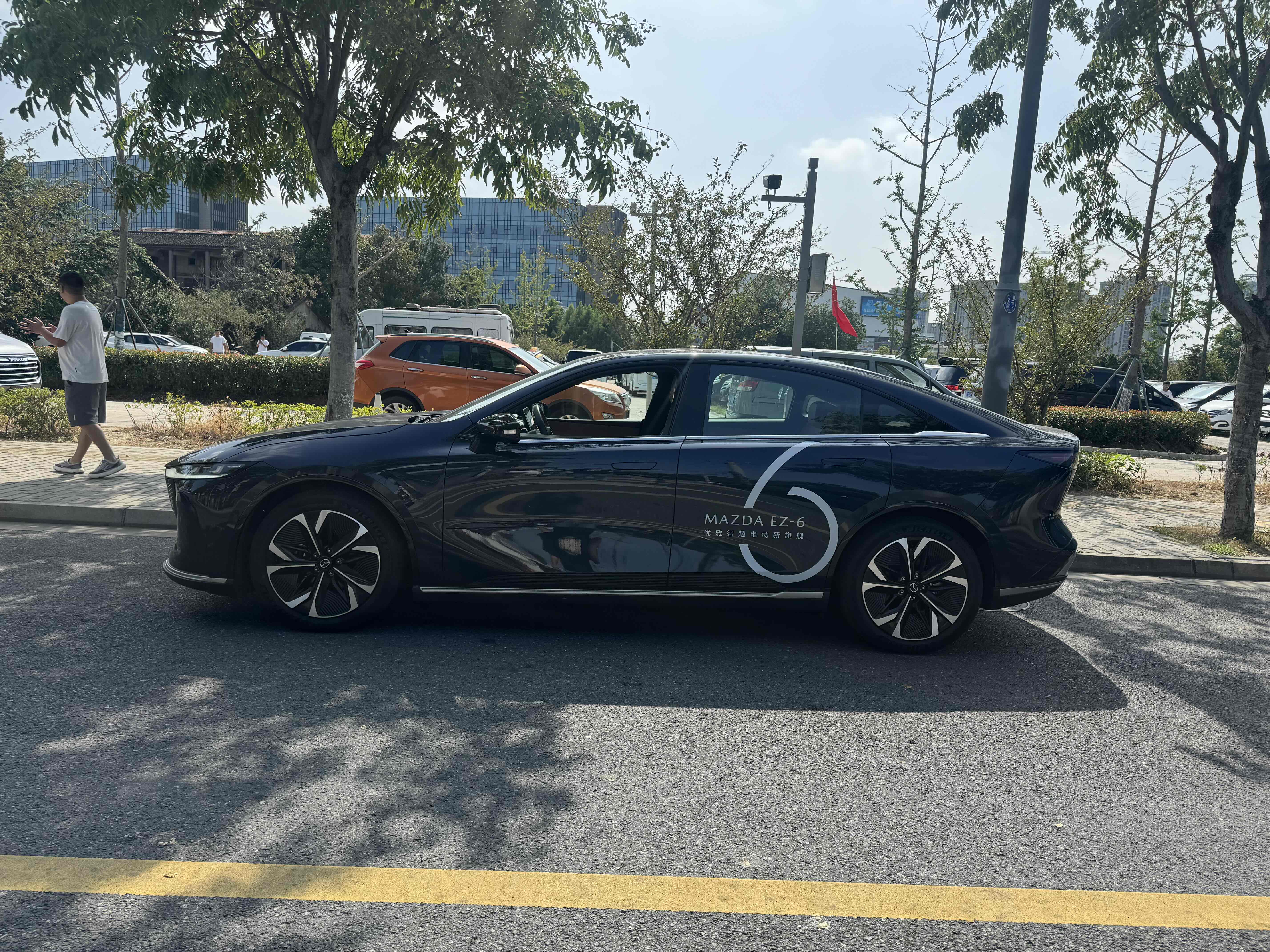 马自达 马自达EZ-6 2024 汽车图片 #4