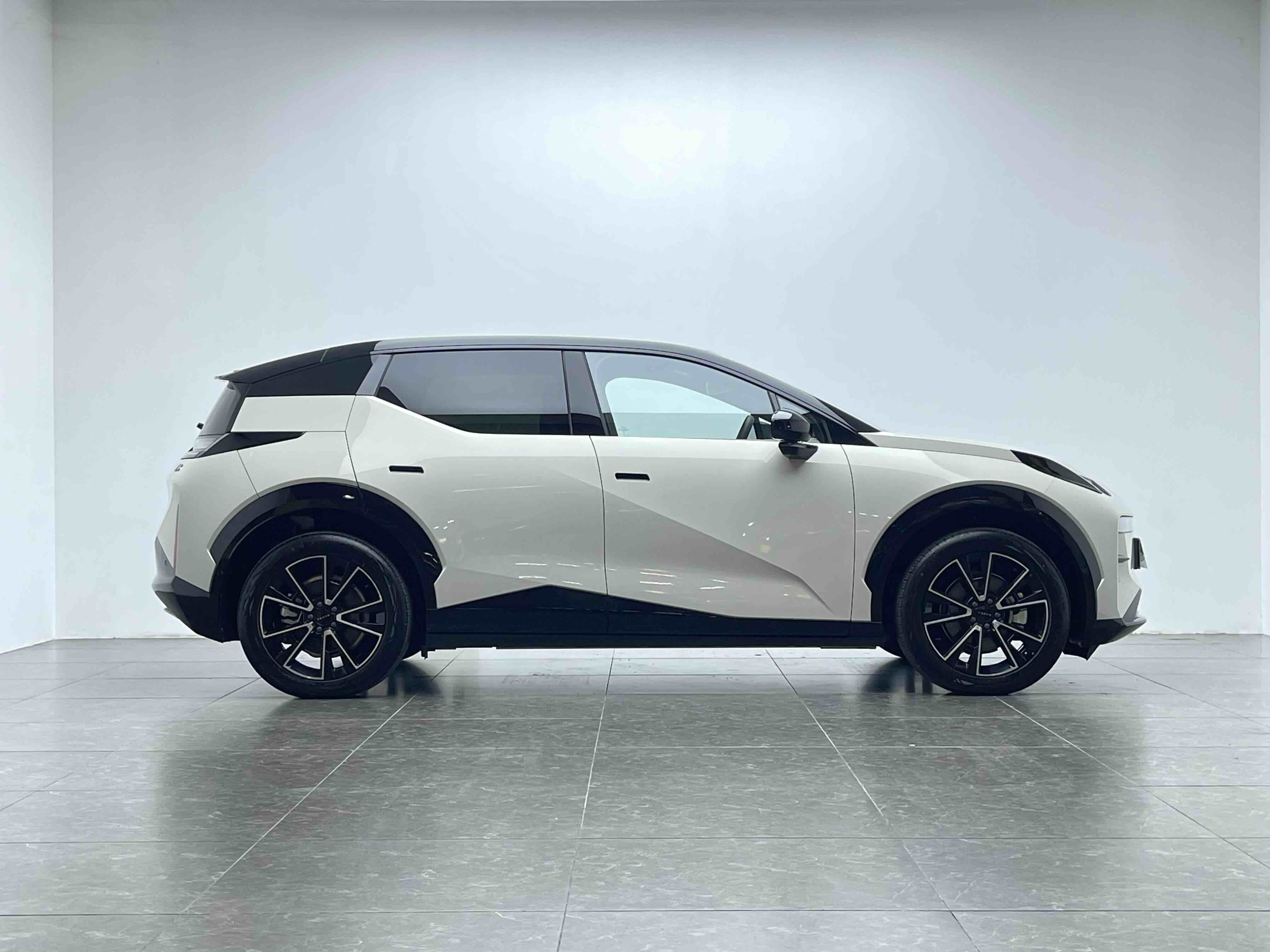 极氪 极氪X 2025 汽车图片 #4