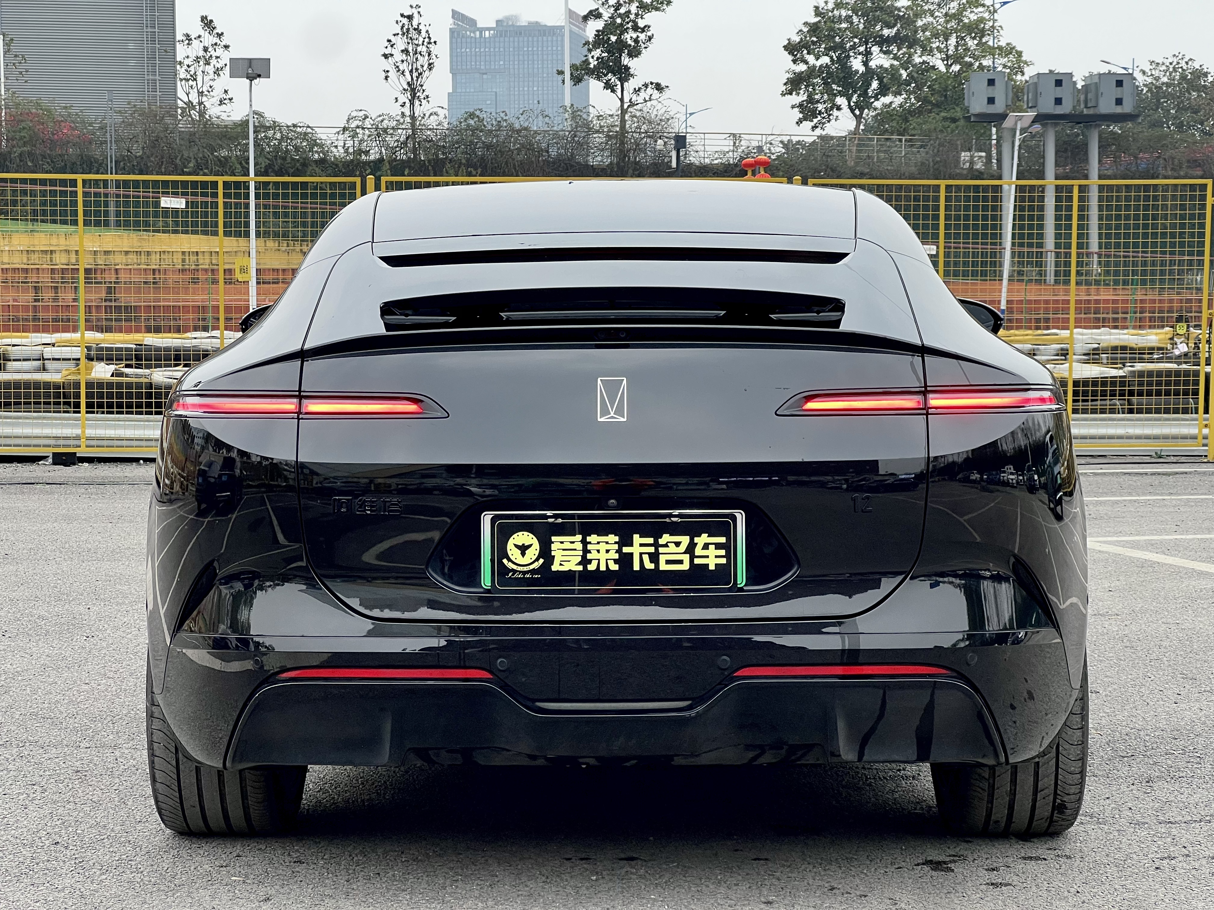 Avatr 12 2025 #4 Avatr 12 2025 car image #4