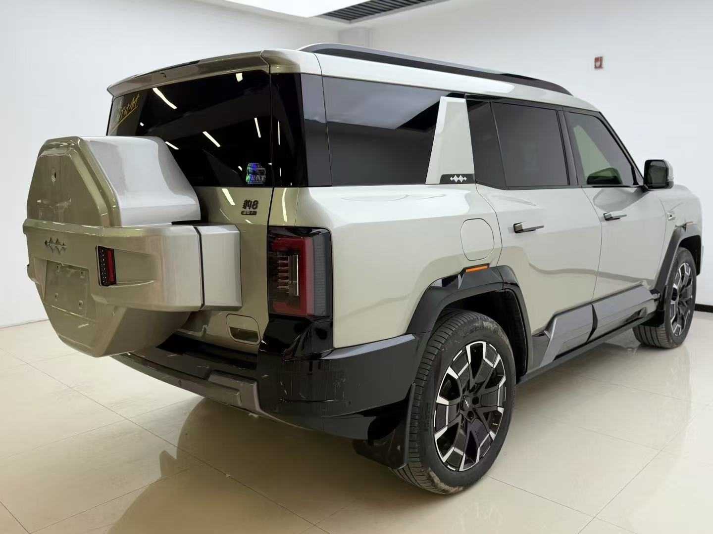 FangChengBao Leopard 8 2024 immagine di auto #4