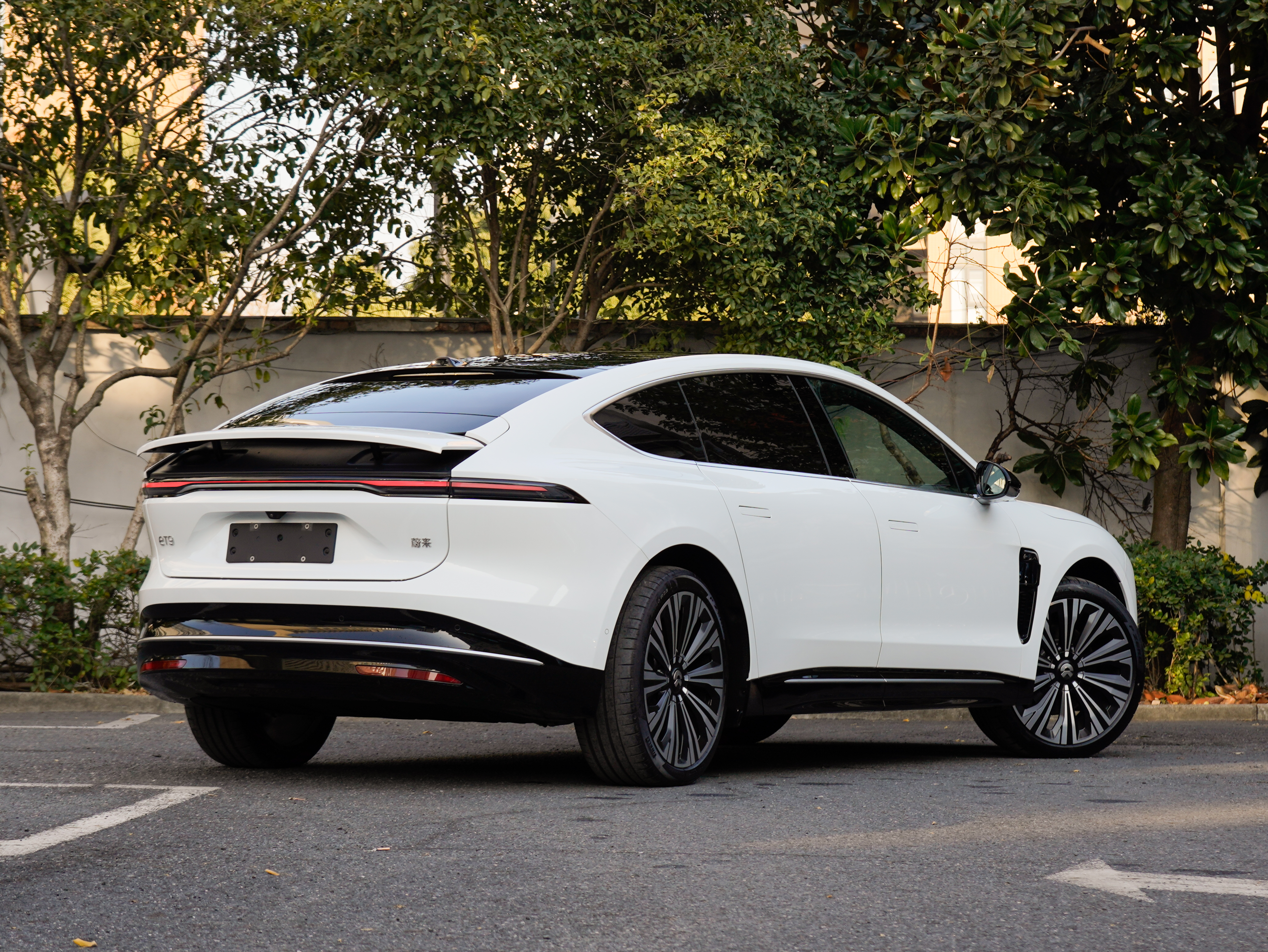 NIO ET9 2025 car image #4