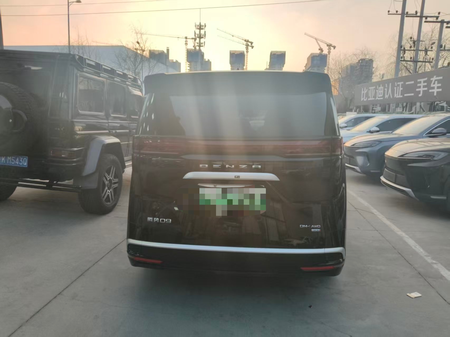 Denza D9 2025 #4 Denza D9 2025 car image #4